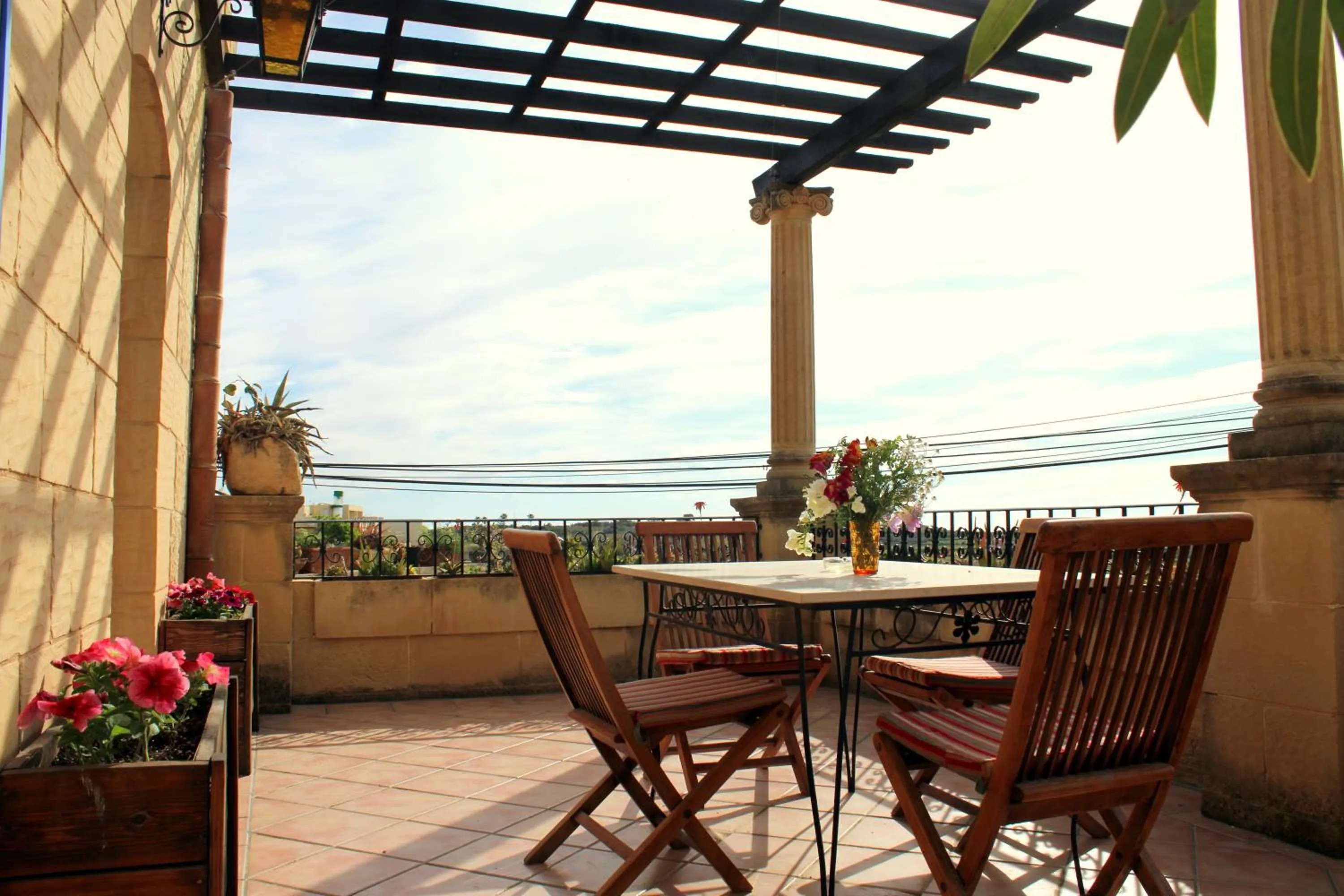 Balcony/Terrace in Il-Wileġ Bed & Breakfast