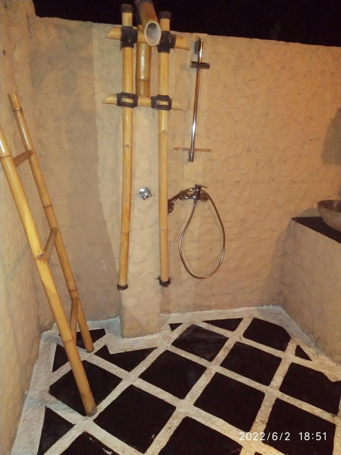 Bathroom in Kampung Meno Bungalows