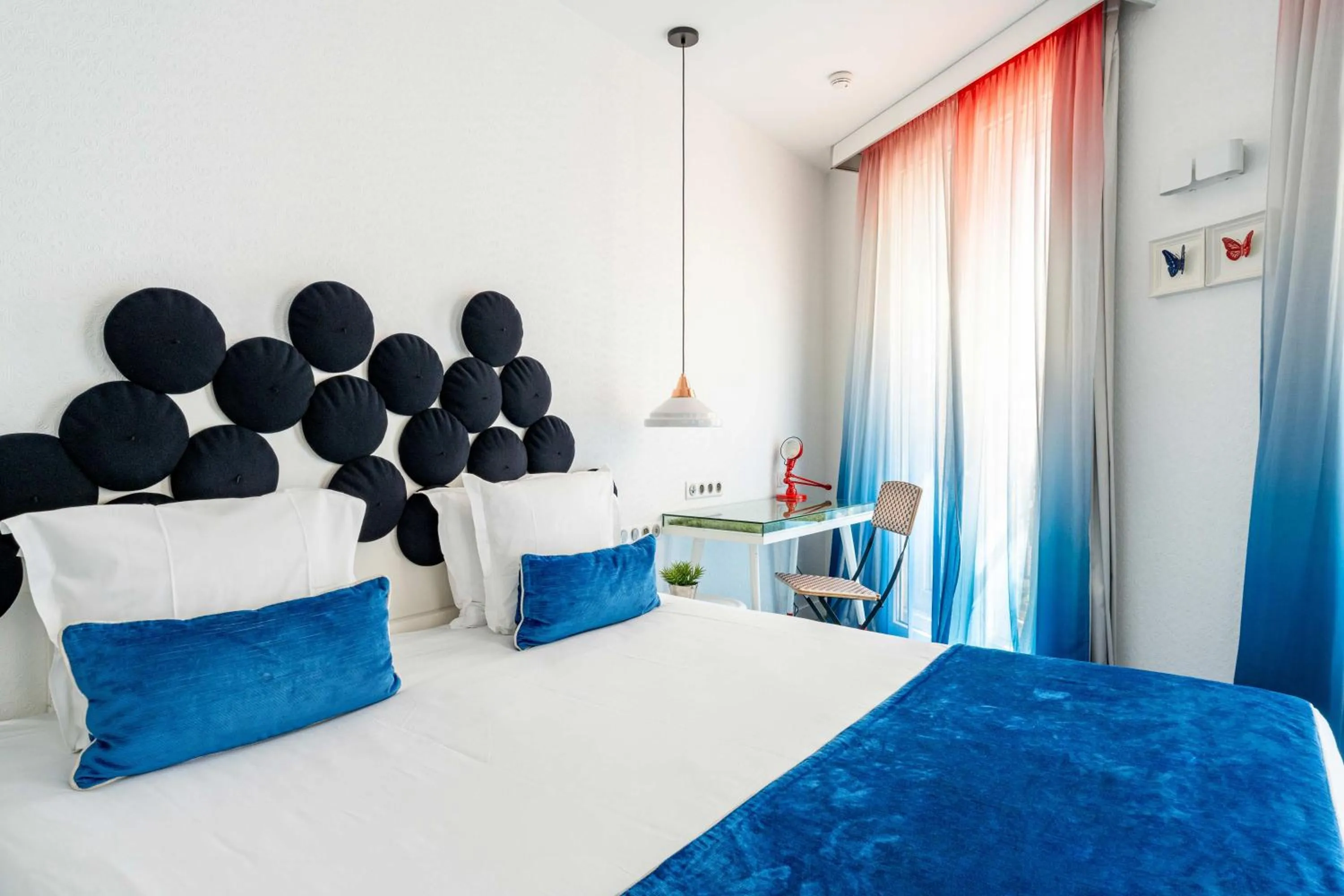 Bedroom, Bed in Hotel 34B - Astotel