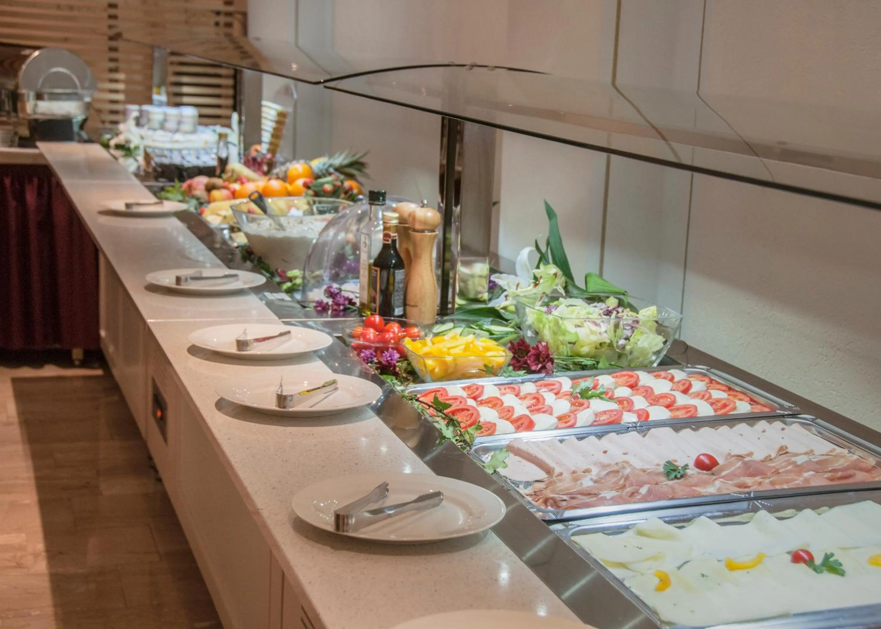 Breakfast in Grand Hotel Palladium