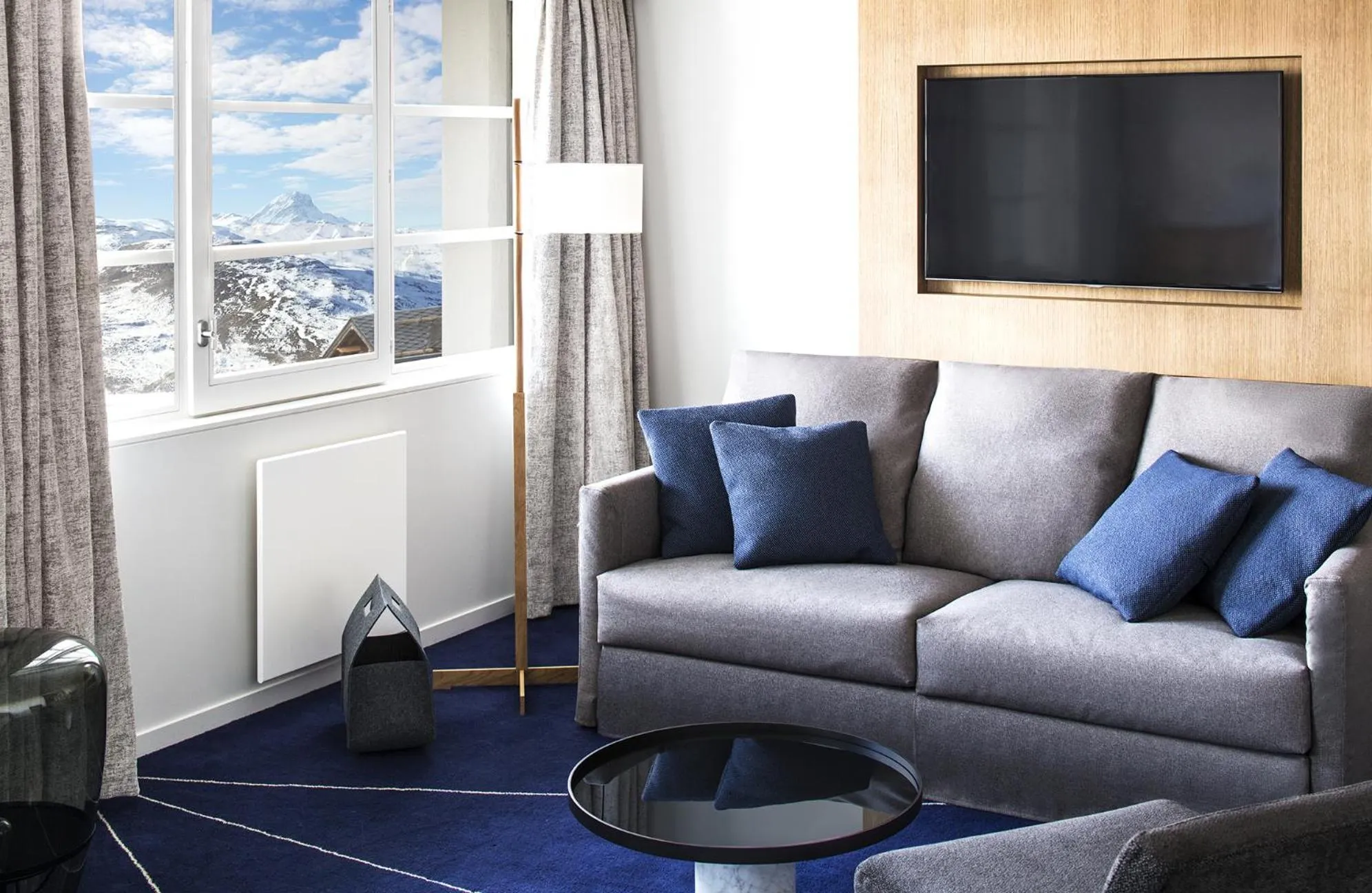 TV and multimedia in White 1921 Courchevel