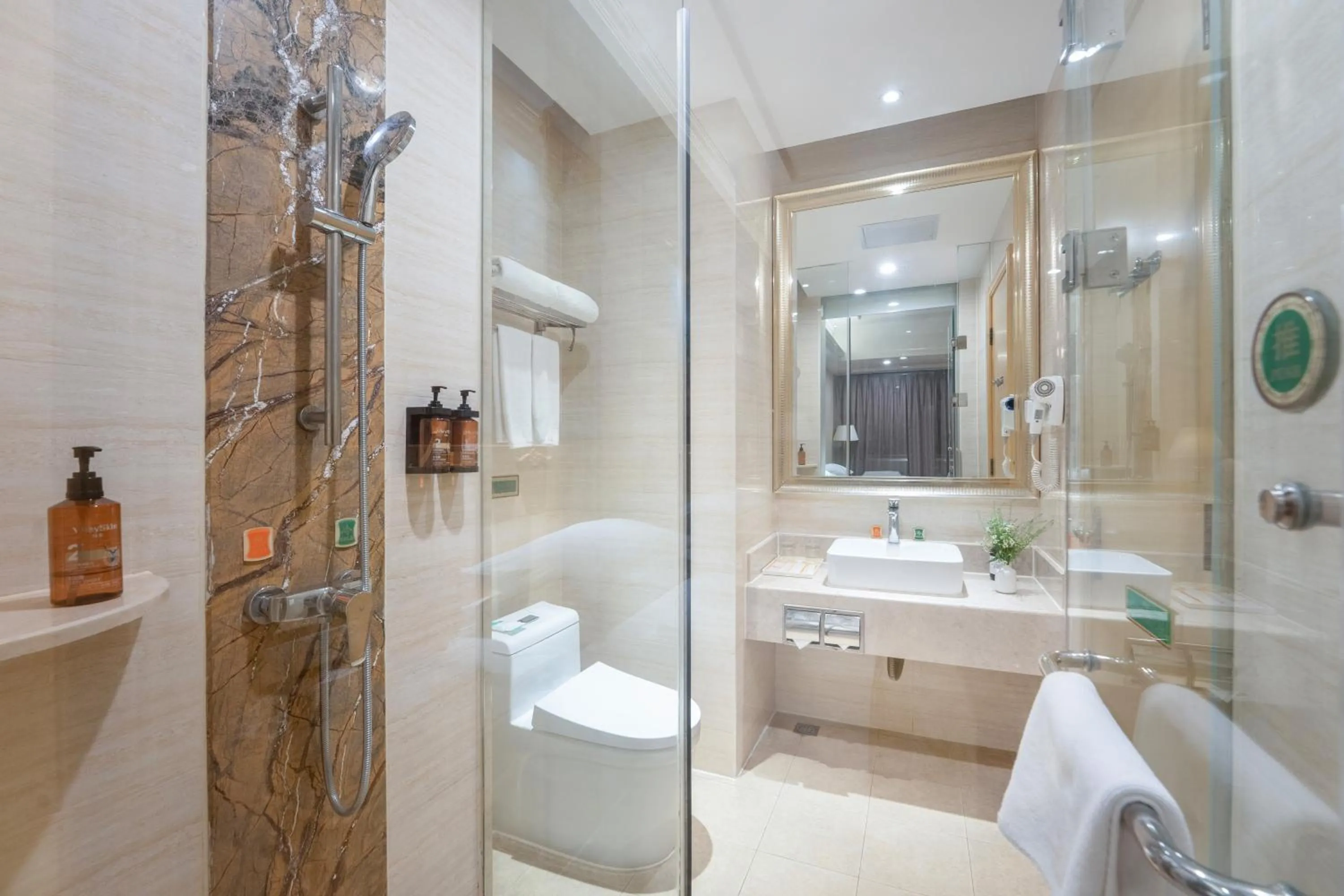 Vienna Hotel Guangzhou Baiyun International Airport