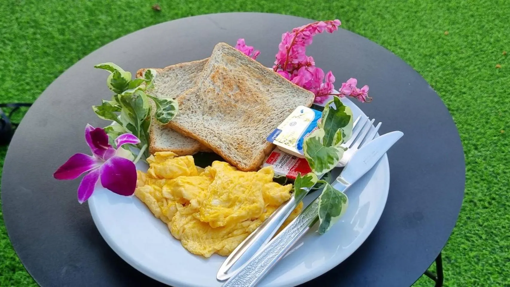 Restaurant/places to eat in Khao Sok Royal Bamboo Lodges - SHA Certified