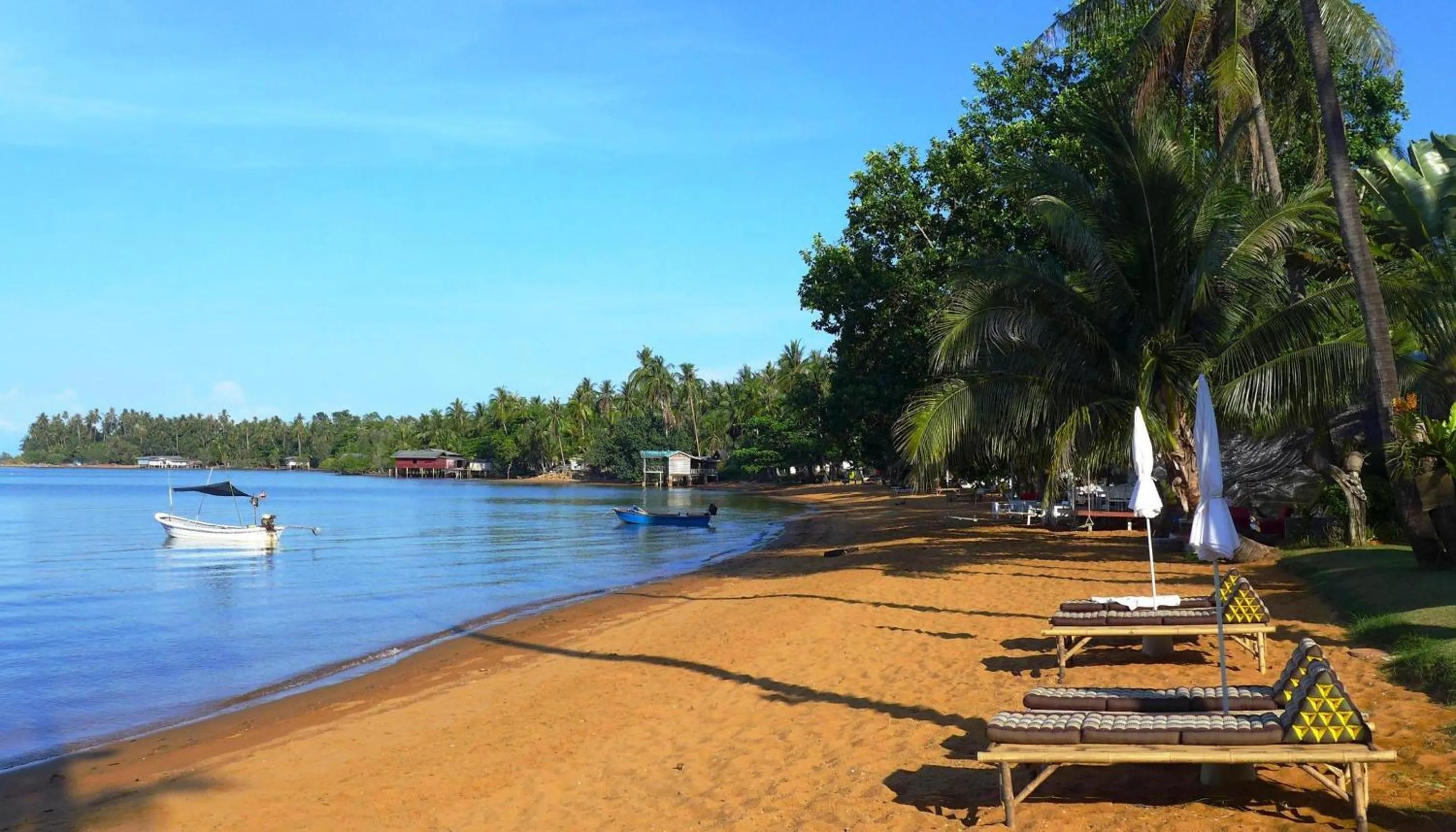 Beach in Amber Sands Beach Resort