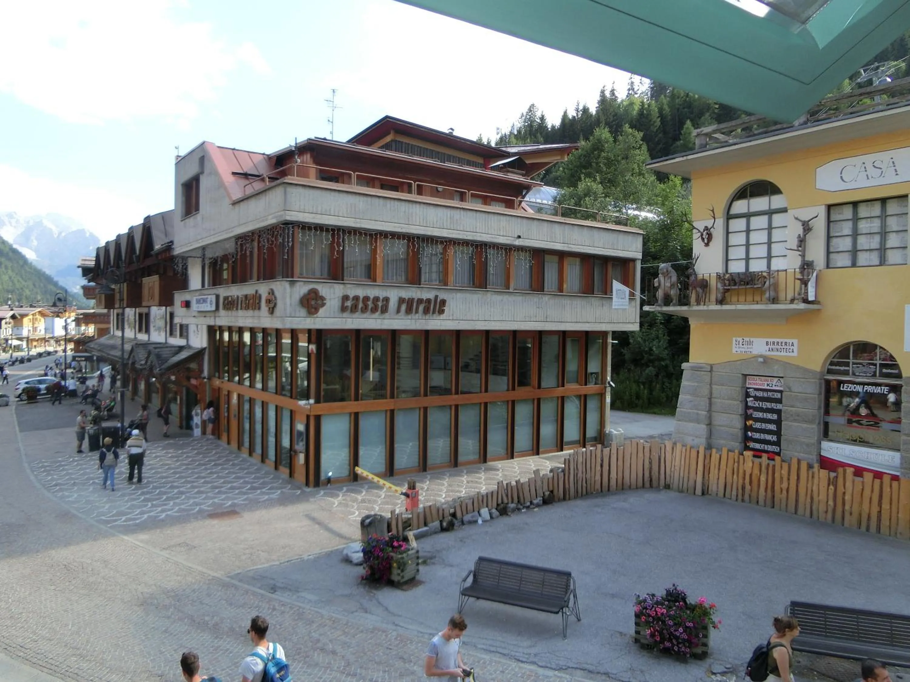 Neighbourhood in Sport Campiglio Apartment