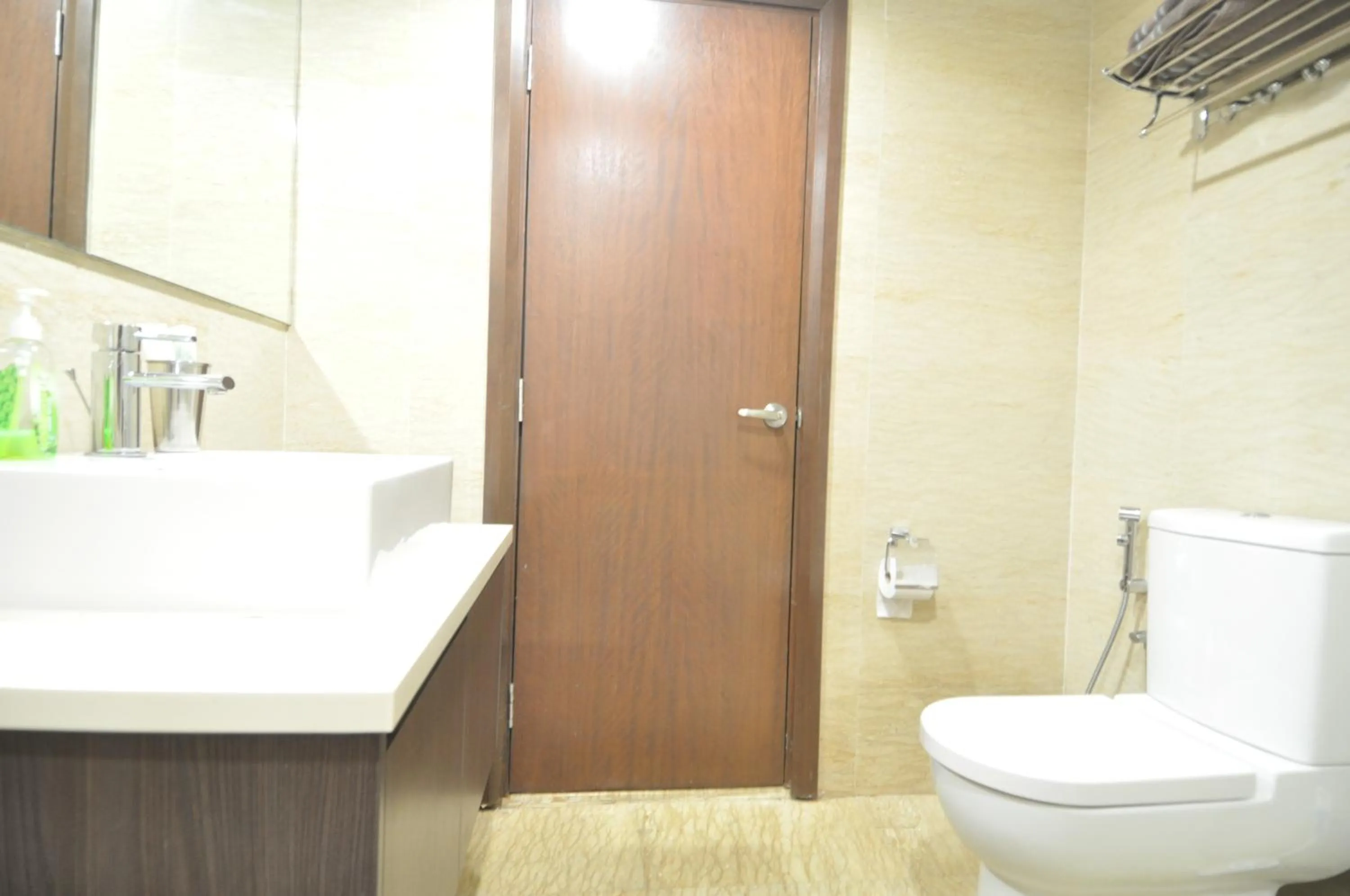 Shower in Amazing KLCC View @ Regalia Residence