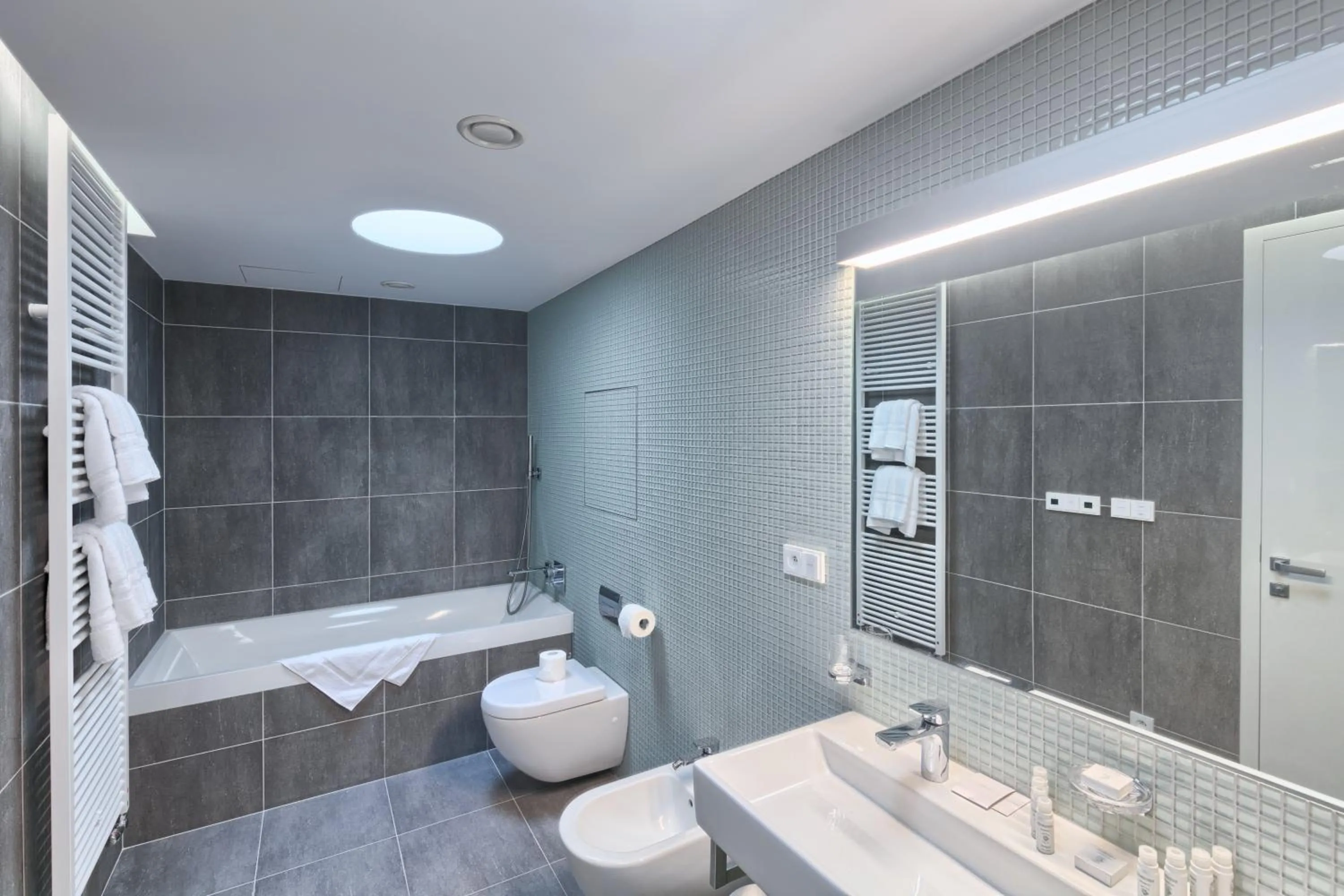 Bathroom in Karlin Residence by TKC