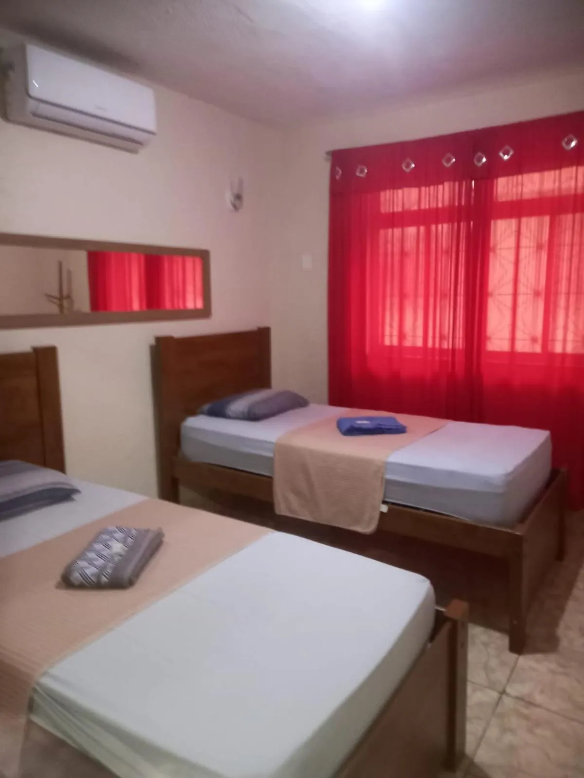 Photo of the whole room, Bed in Quartos Em Casa In Caxias da Paraíso