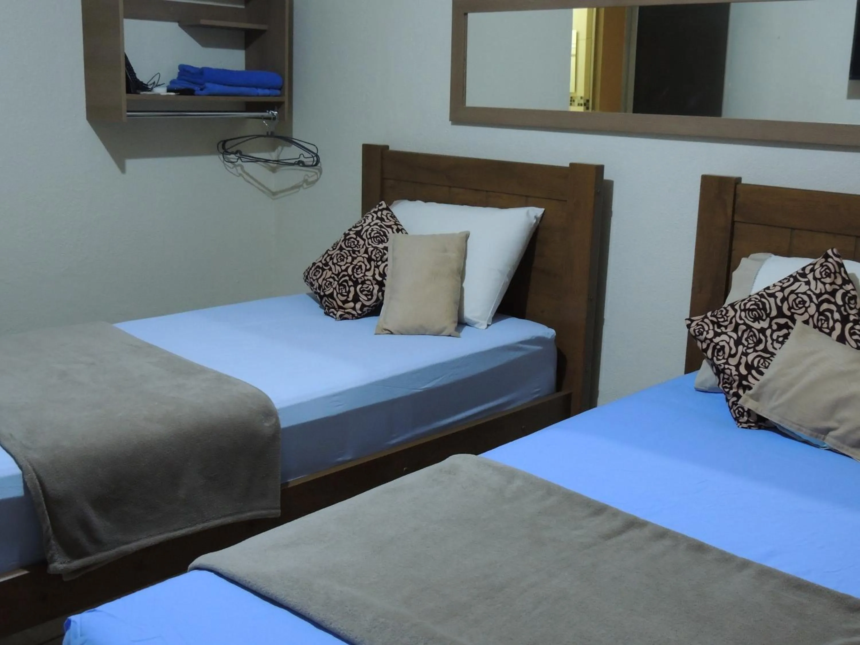 Photo of the whole room, Bed in Quartos Em Casa In Caxias da Paraíso