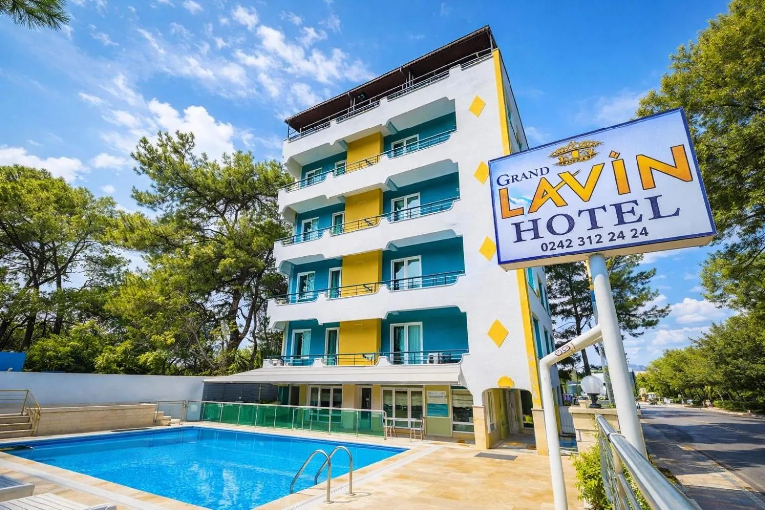 Property building in Grand Lavin Hotel