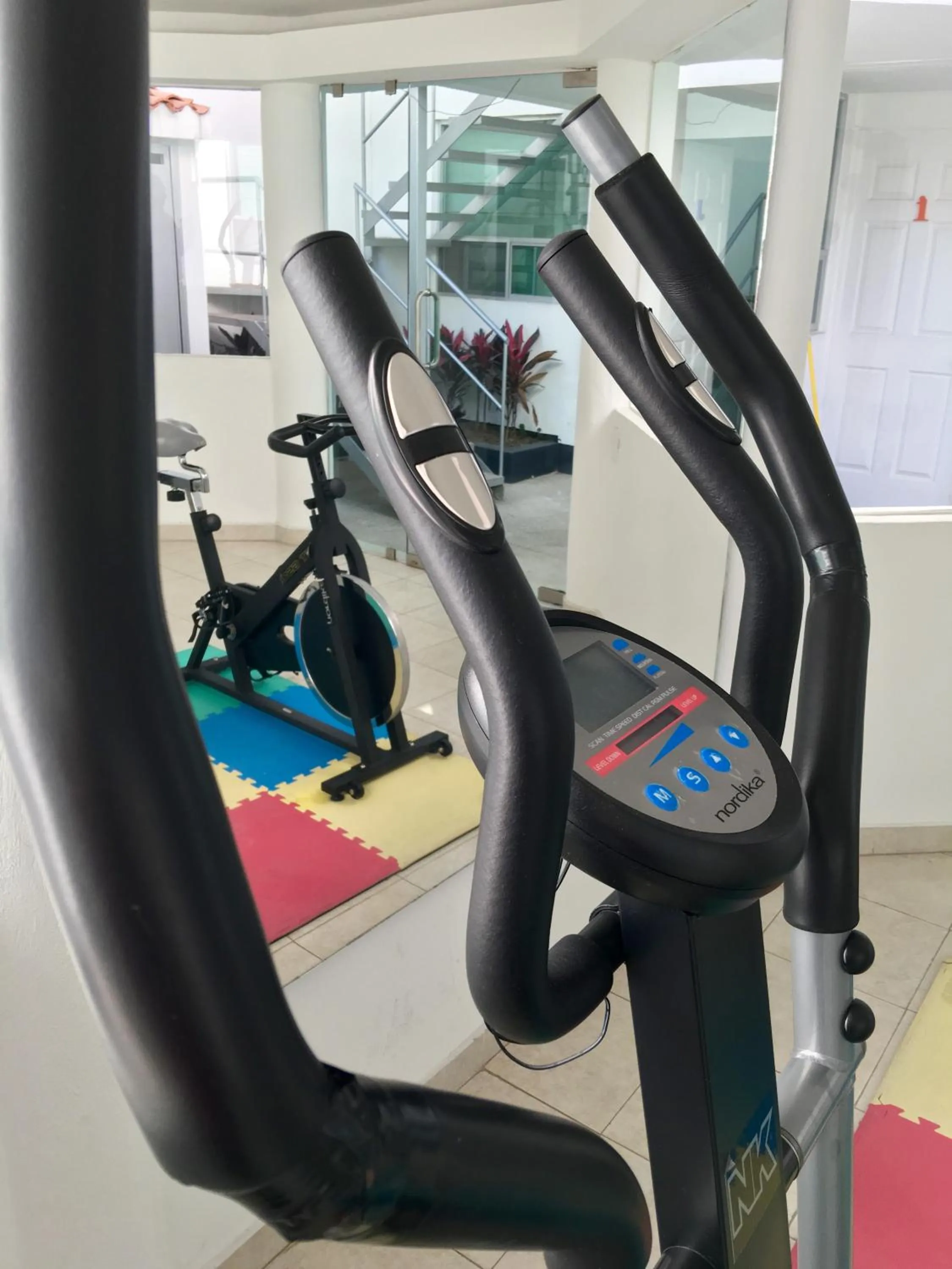 Fitness centre/facilities in Metropolis Suites Ejecutivas