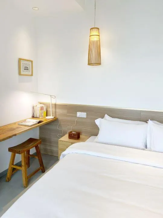 Bed in Zen Tea House Seven Stars Park