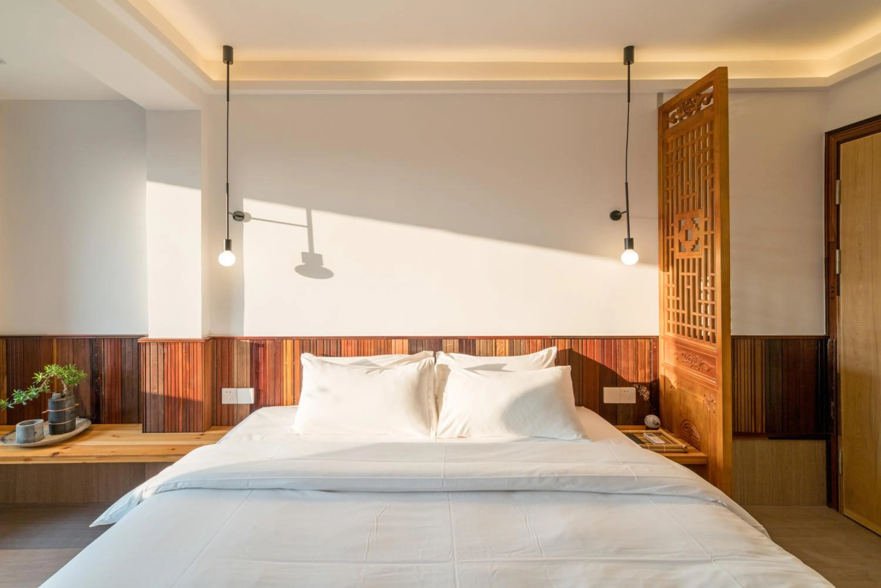 Bed in Zen Tea House Seven Stars Park