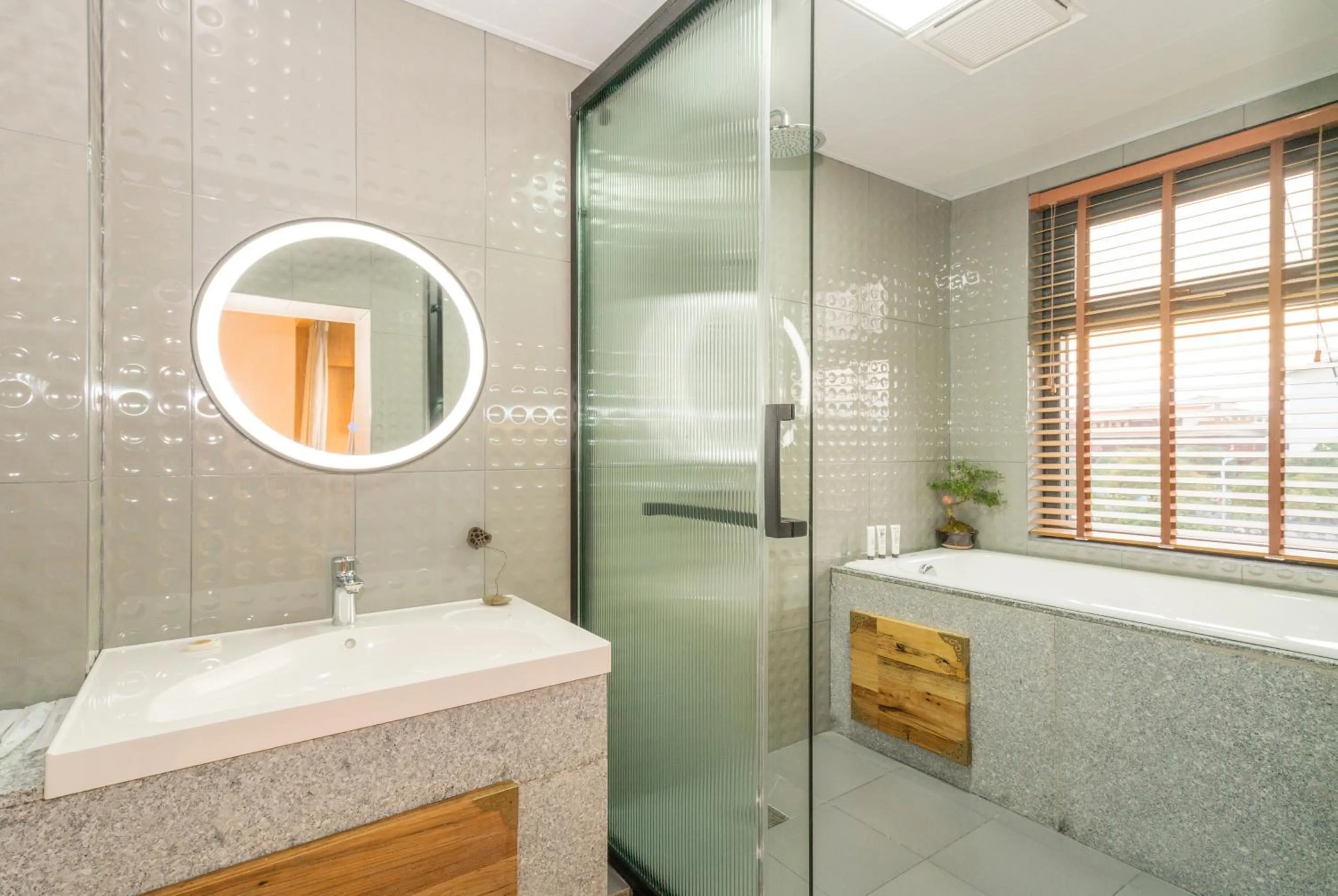 Bathroom in Zen Tea House Seven Stars Park