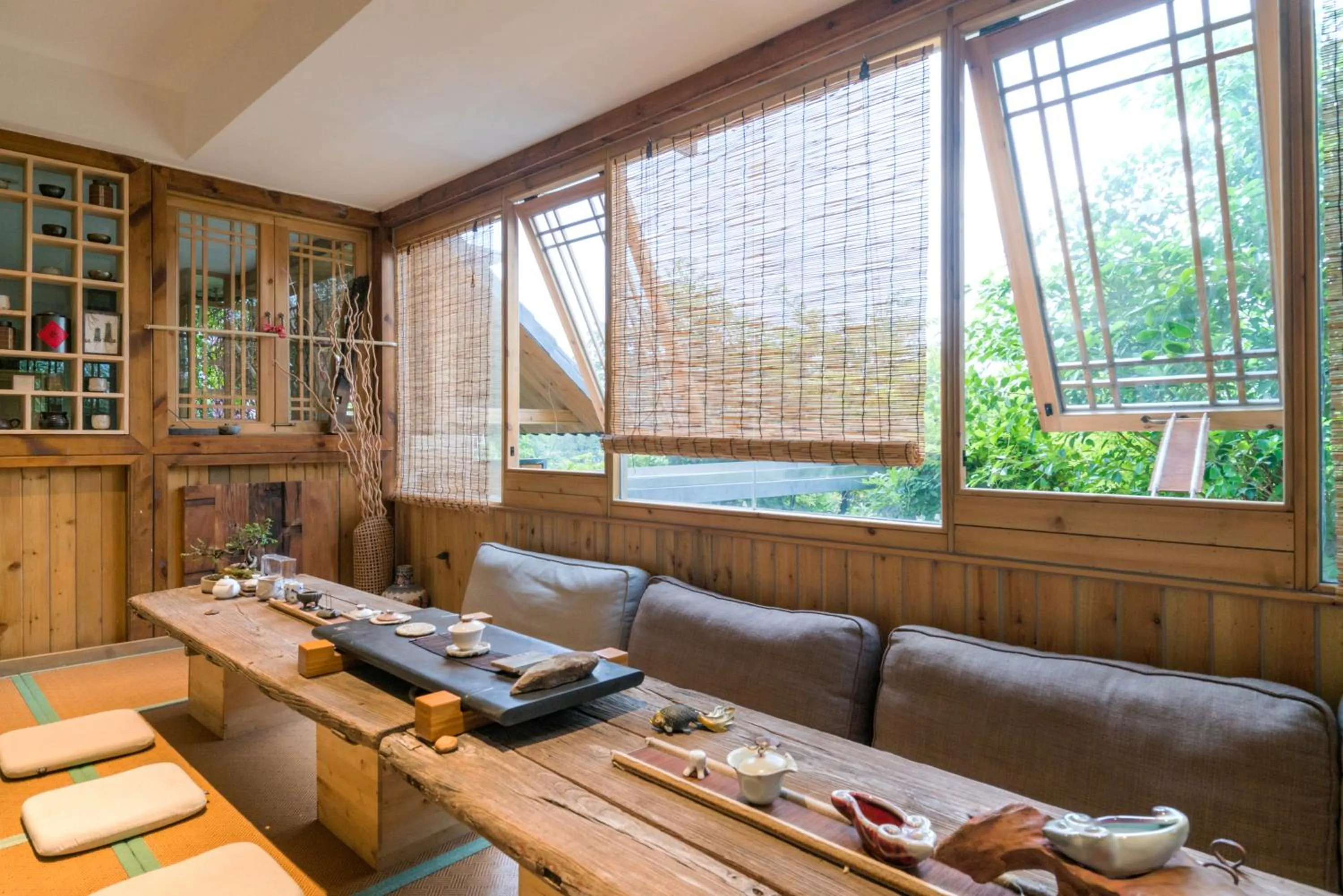 Living room in Zen Tea House Seven Stars Park