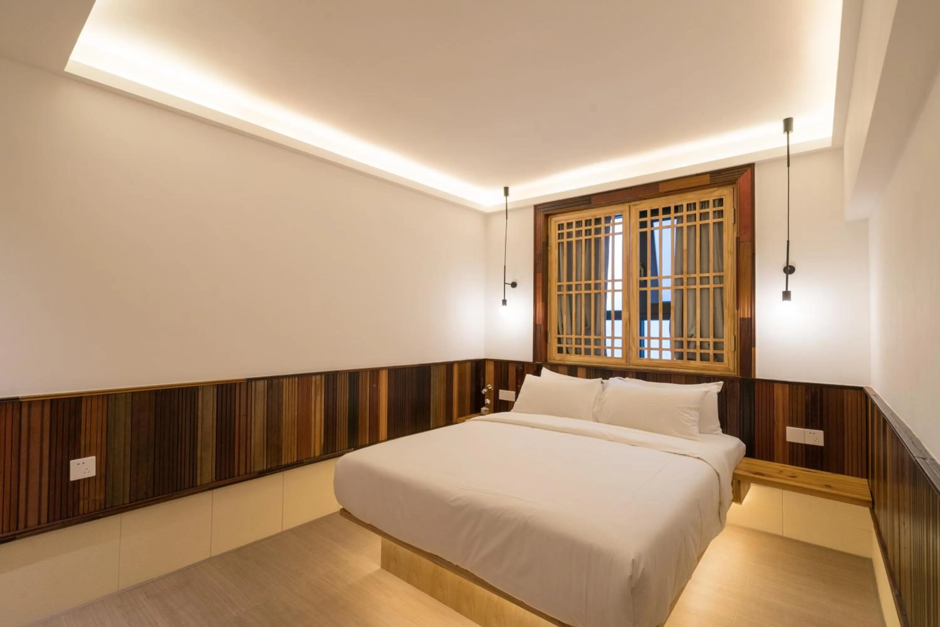 Photo of the whole room, Bed in Zen Tea House Seven Stars Park