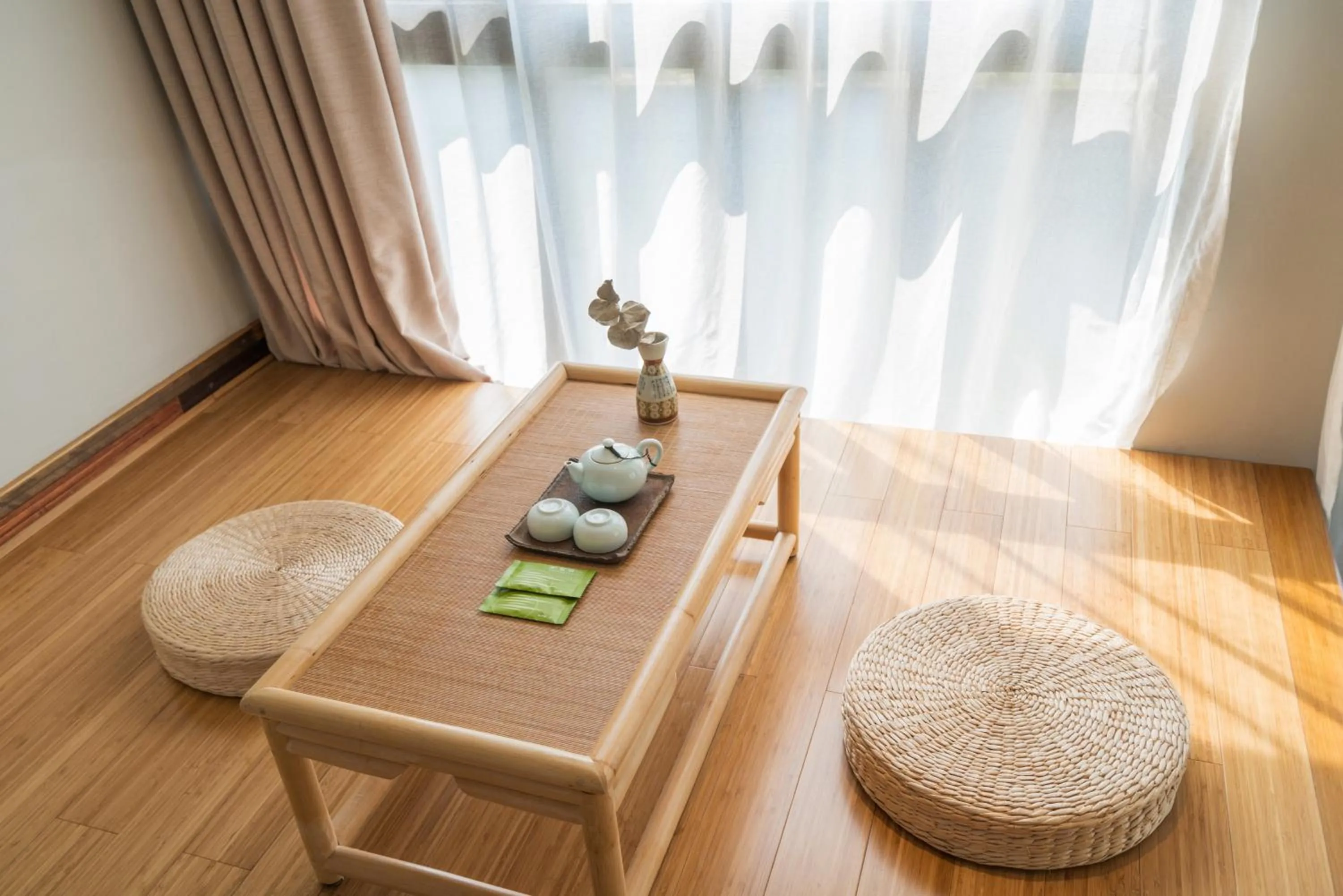 Seating area in Zen Tea House Seven Stars Park