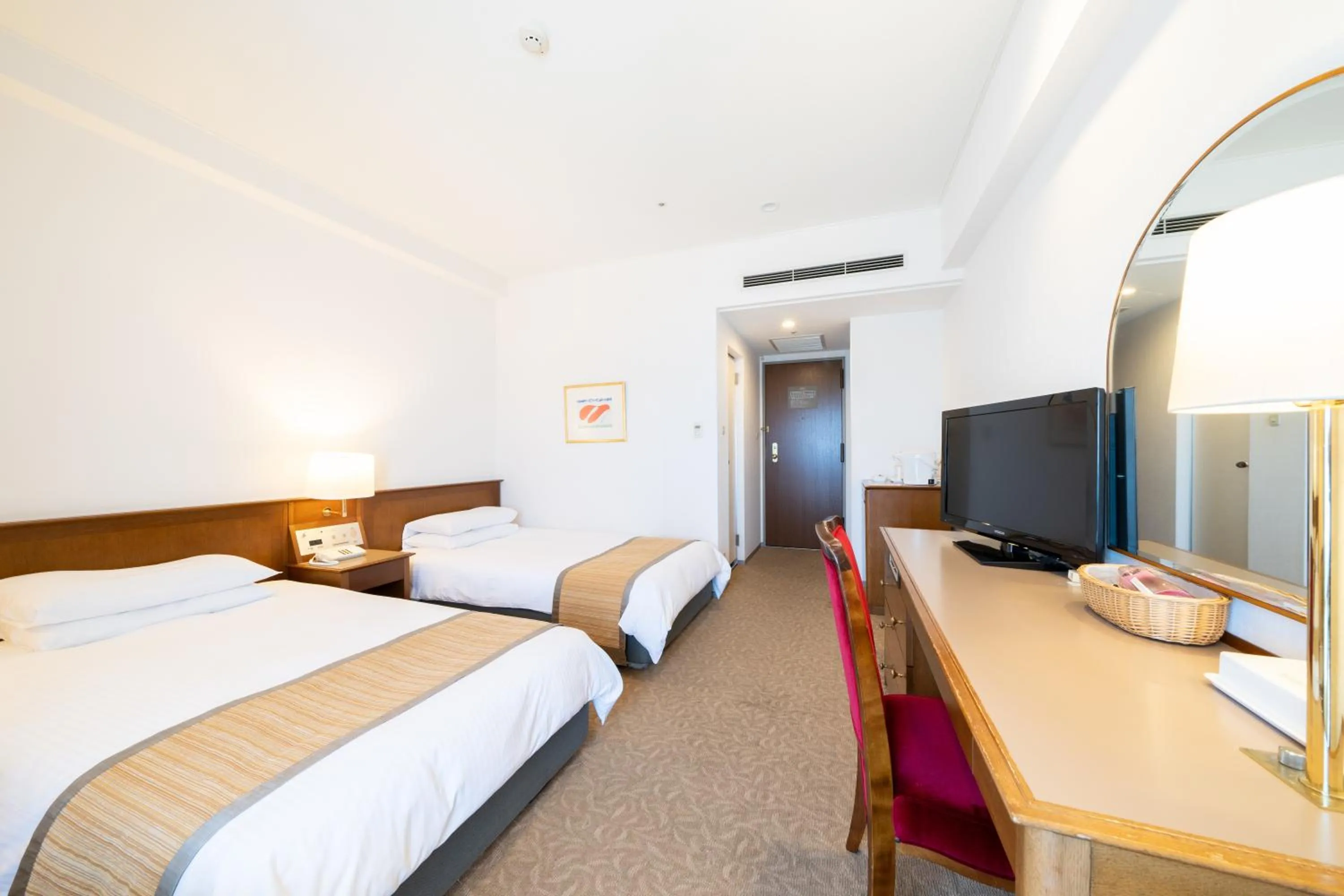 TV and multimedia, Bed in Hotel Terrace The Square Hitachi