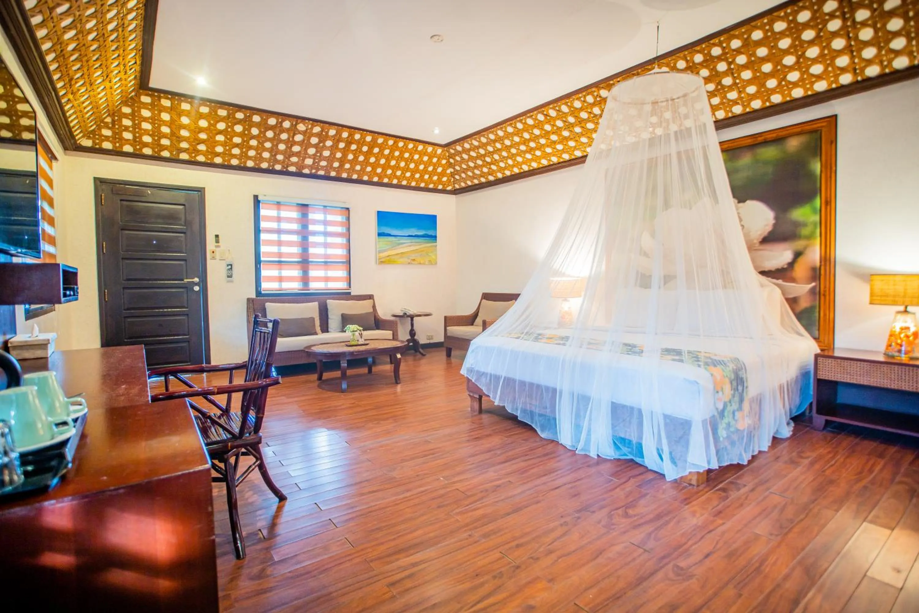 Bedroom, Bed in Club Agutaya