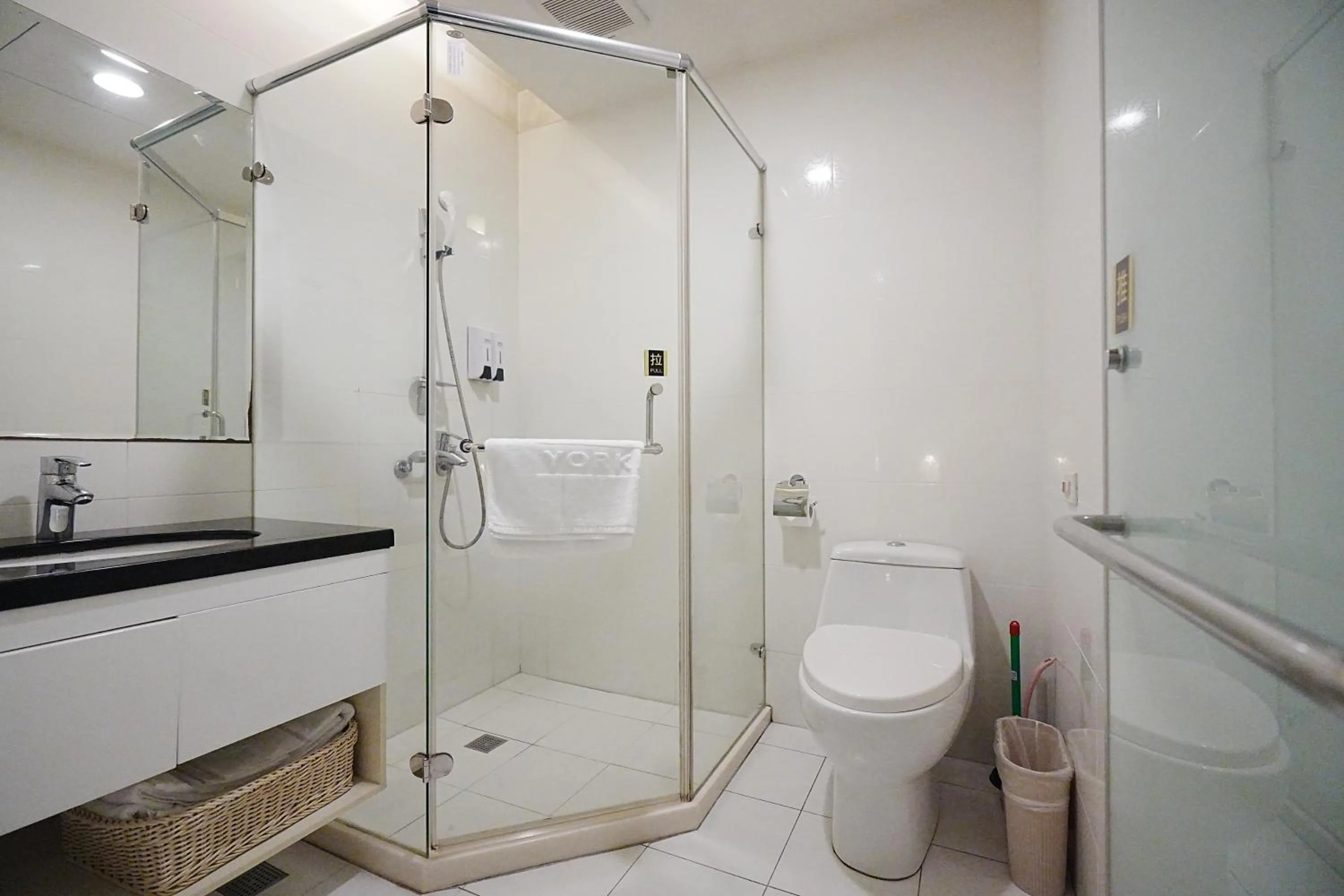 Shower in York Hotel