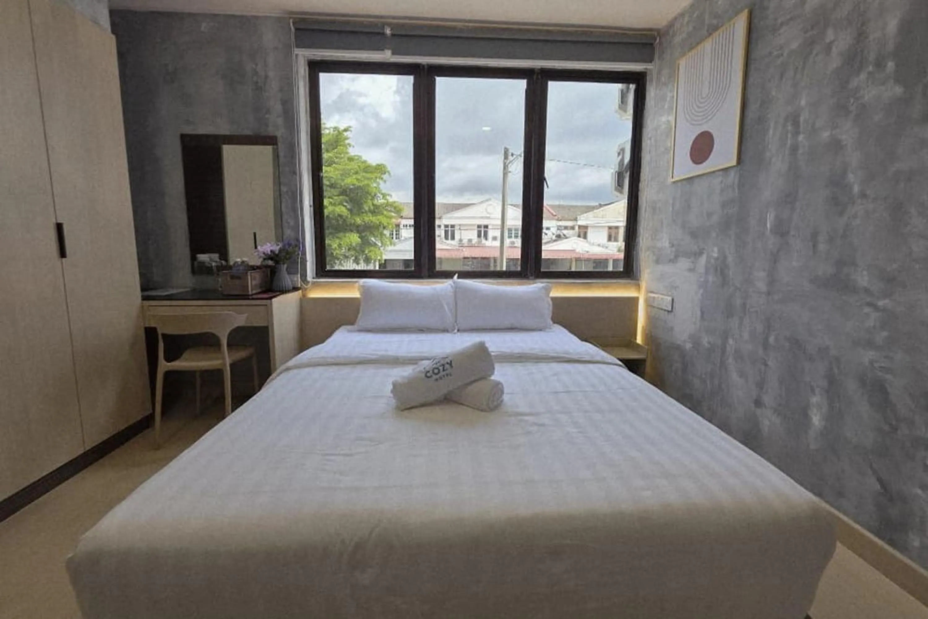 Bedroom, Bed in The Cozy Hotel