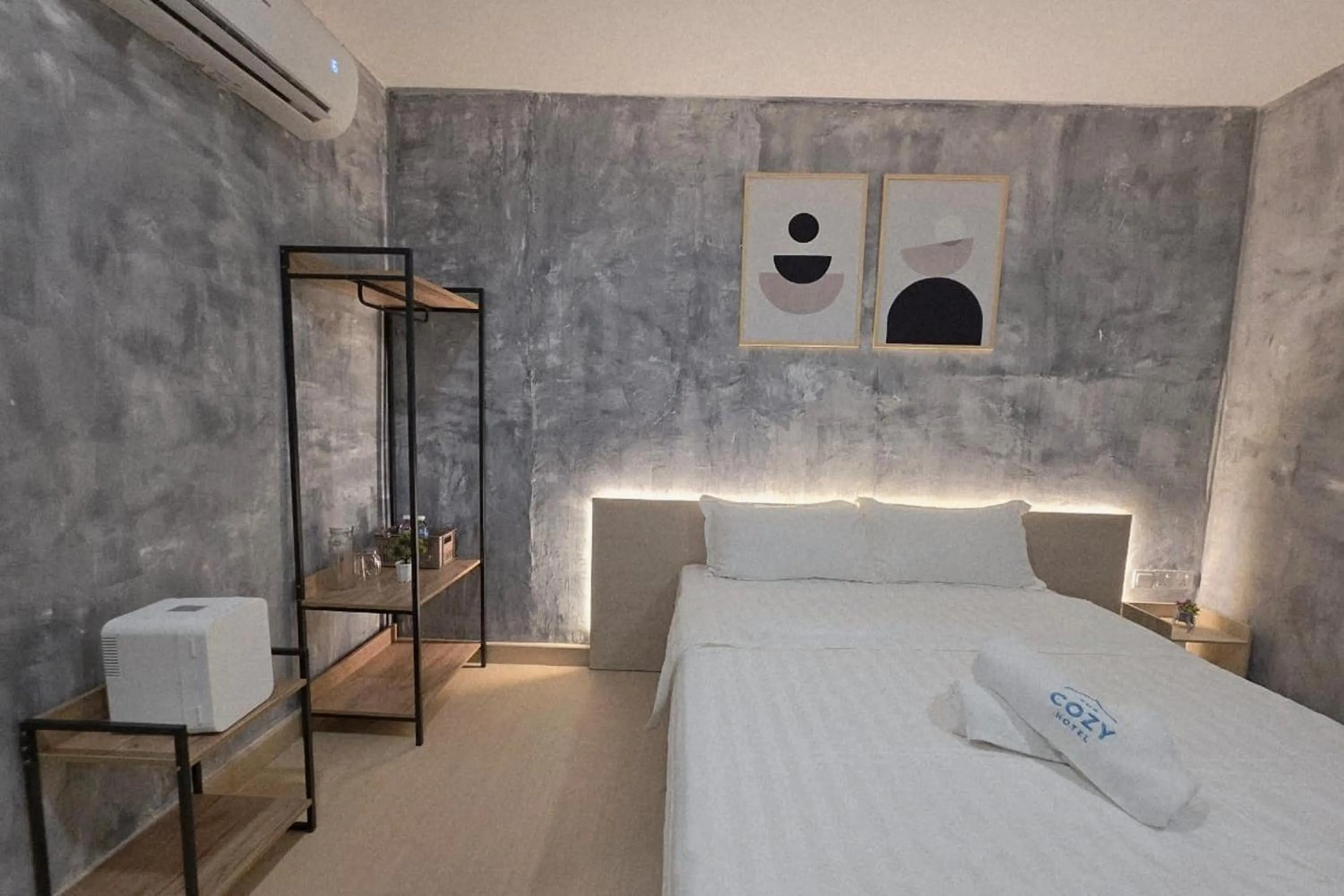 Bedroom, Bed in The Cozy Hotel