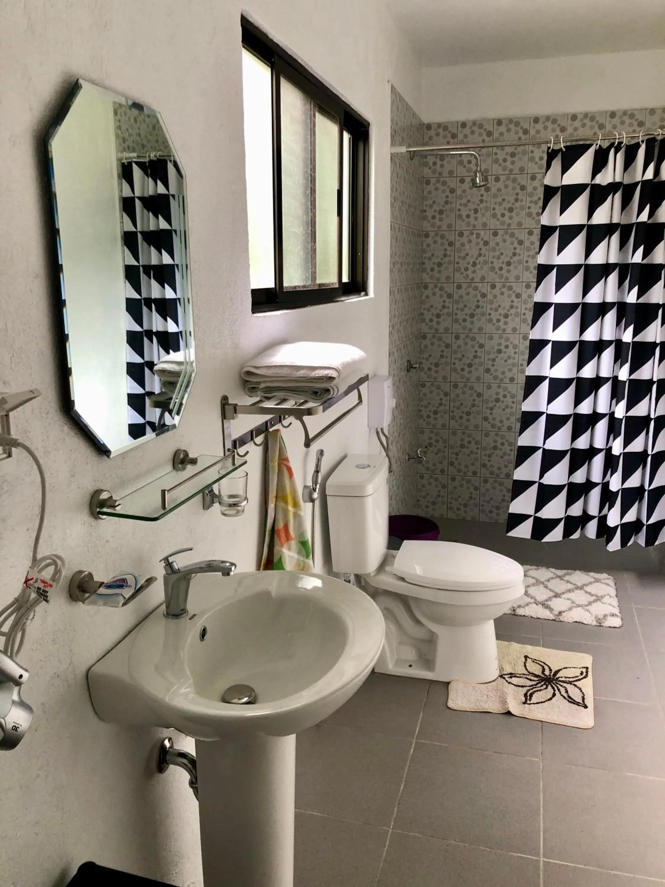 Shower in Pintuyan Dive Resort