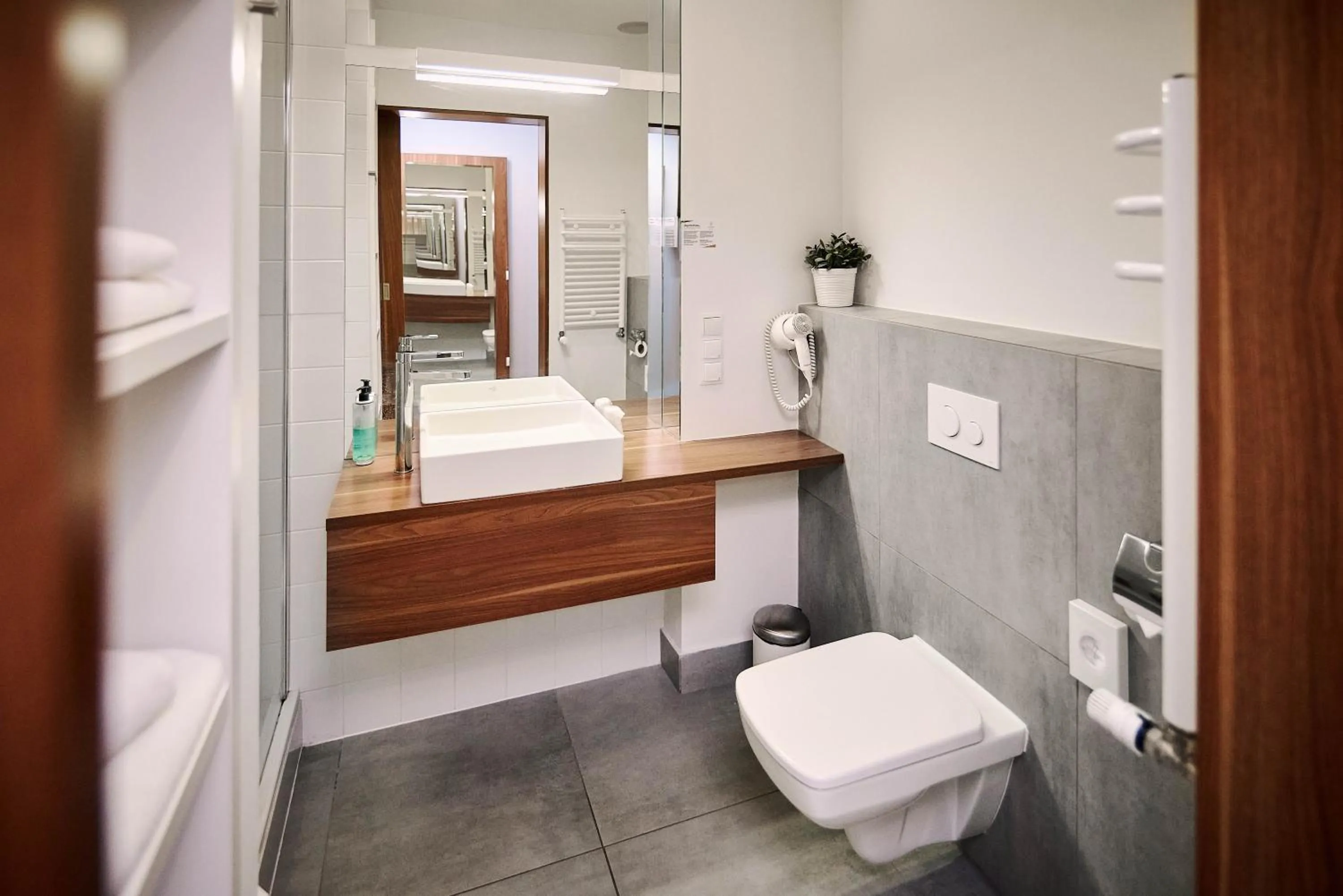 Shower in Focus Hotel Premium Lublin Conference & SPA