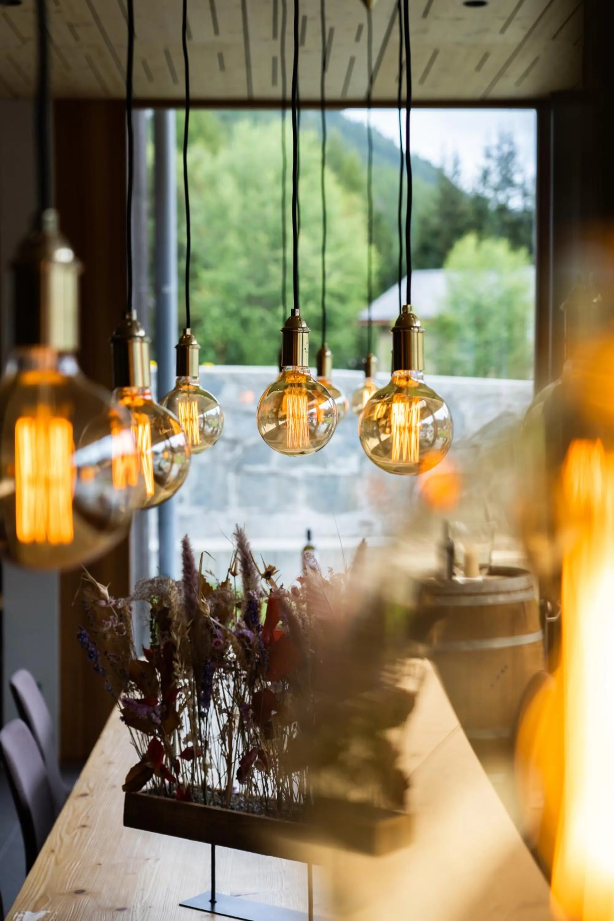 Restaurant/places to eat in Bever Lodge