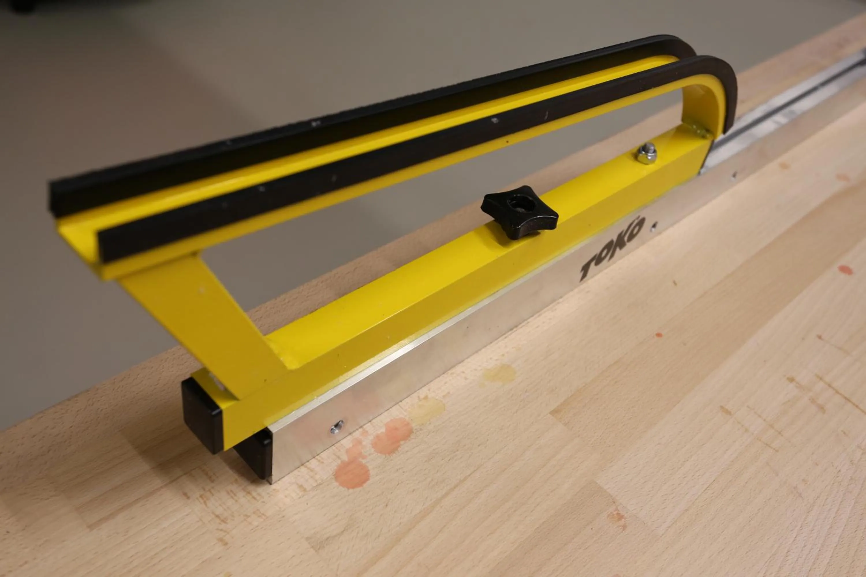 Skiing in Bever Lodge