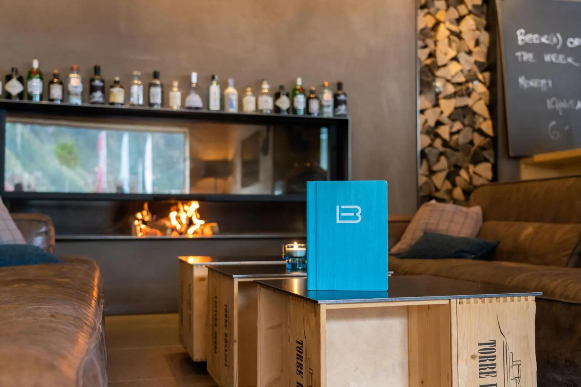 Communal lounge/ TV room in Bever Lodge