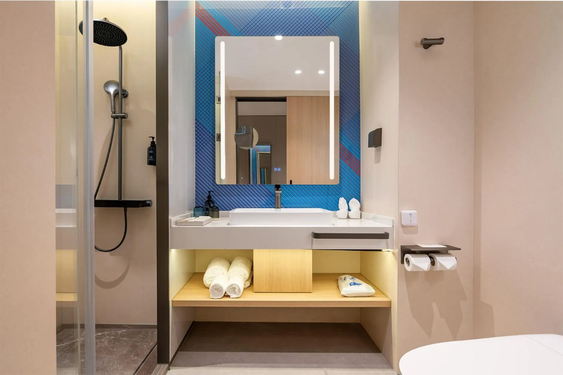 Toilet in Holiday Inn Express Shenzhen Sports Center by IHG