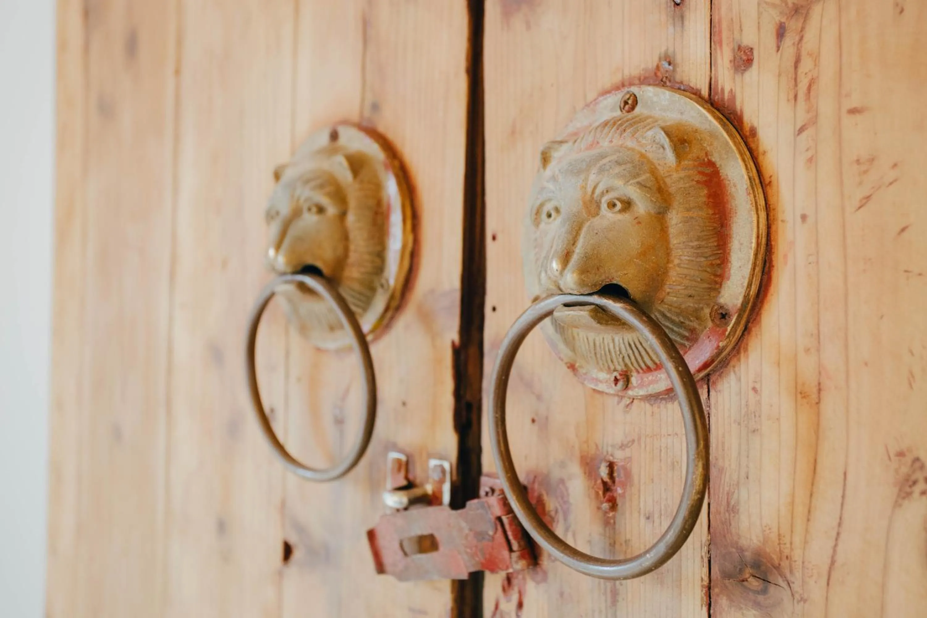 Decorative detail in OwlStay Jiufen Wander