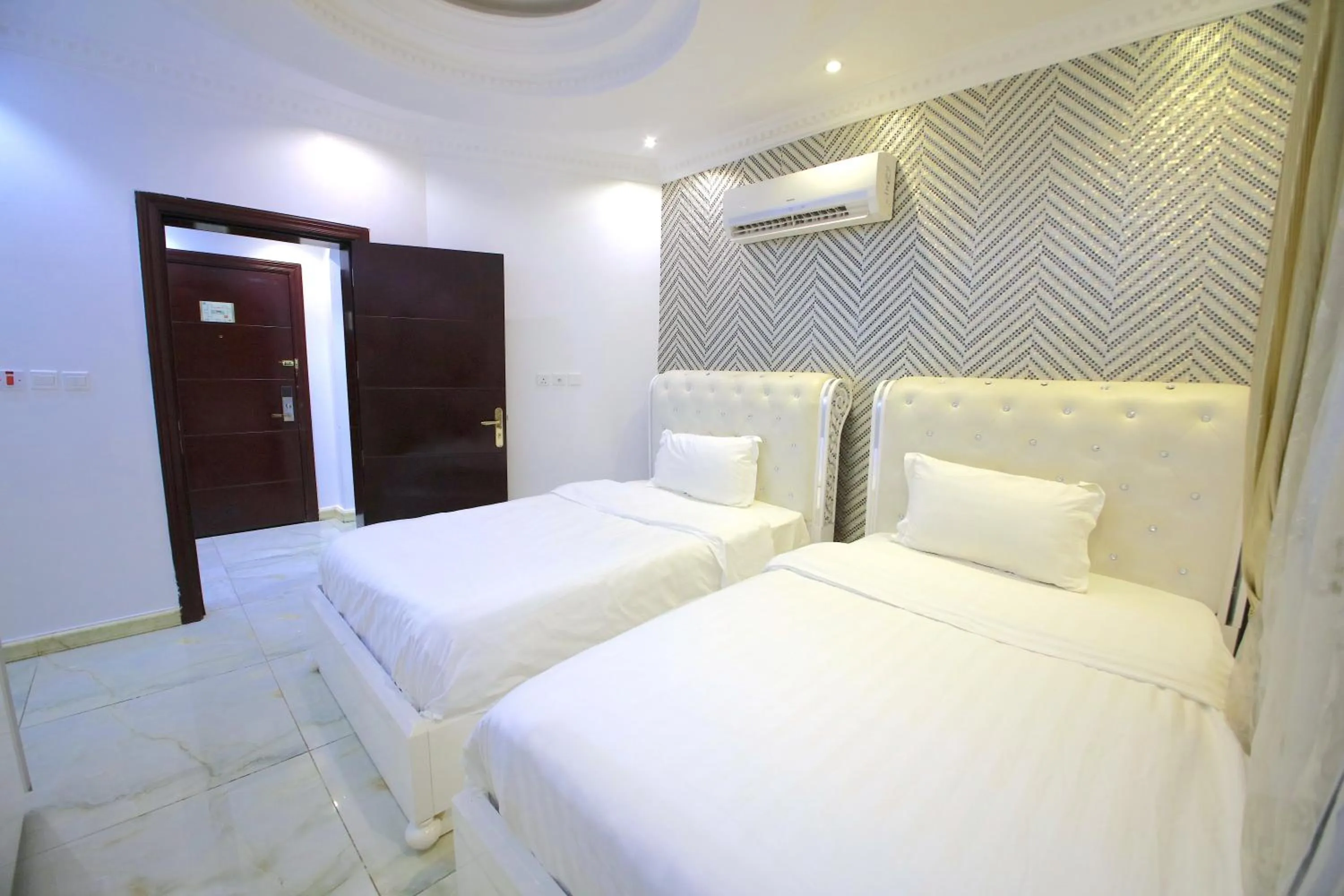 Bedroom, Bed in Developed view Hotel