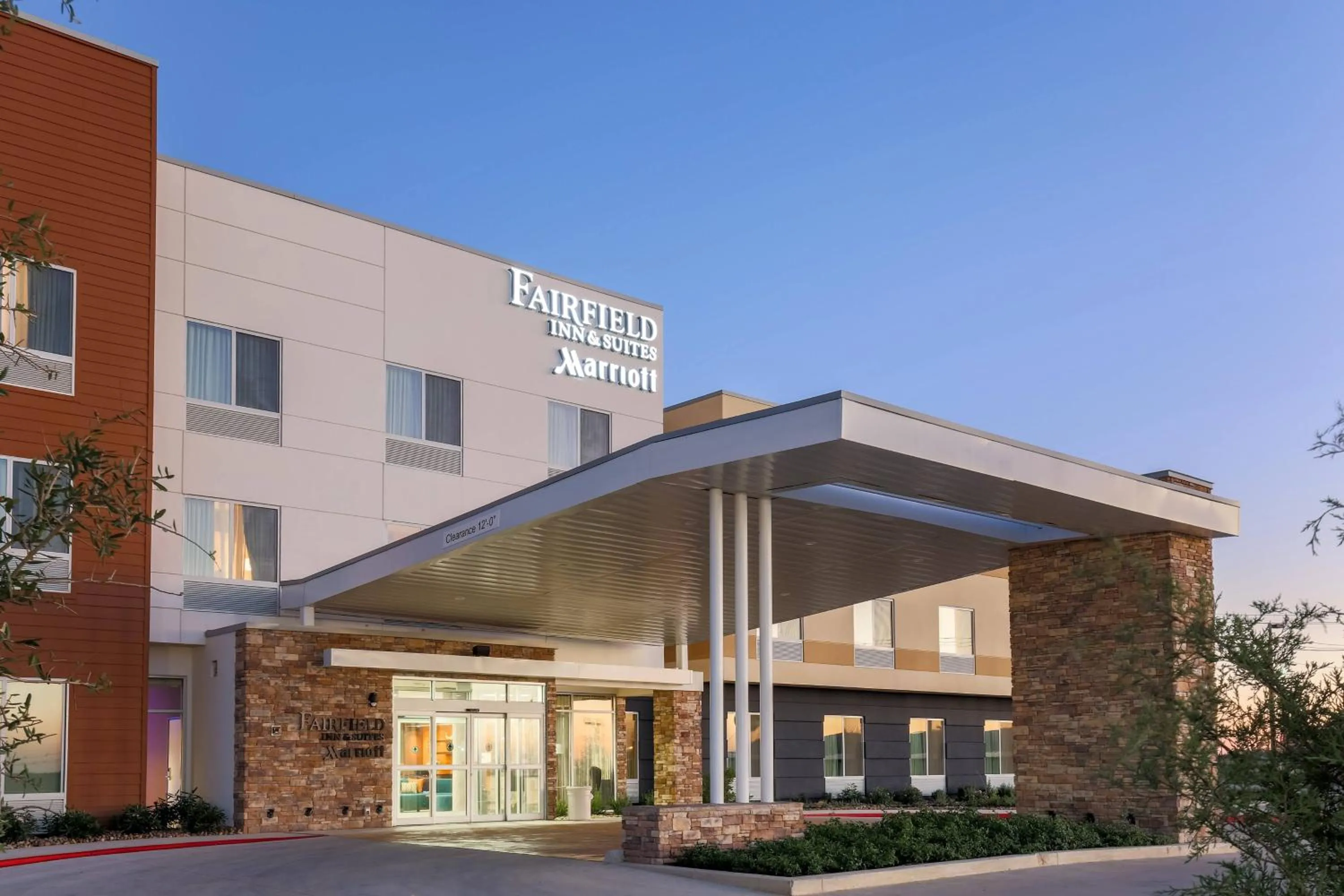 Property building in Fairfield Inn & Suites by Marriott Pleasanton