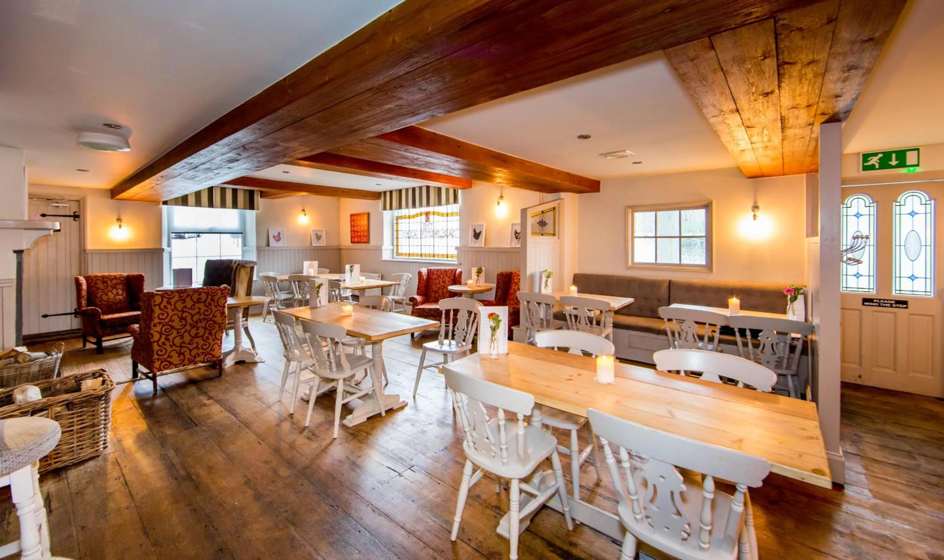 Restaurant/places to eat in Darlington Arms