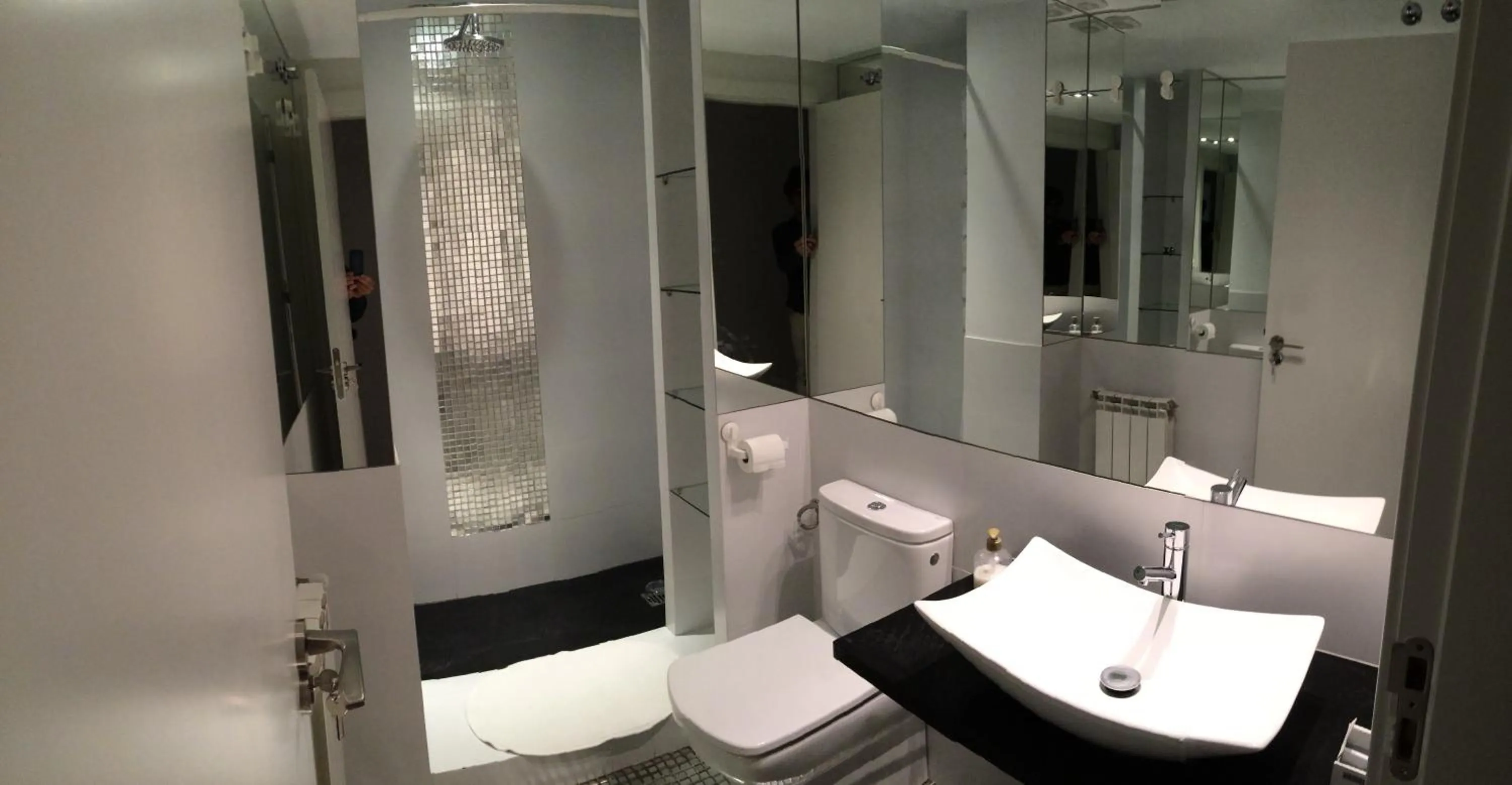 Bathroom in Apartamento Tíbula Teatro Parking