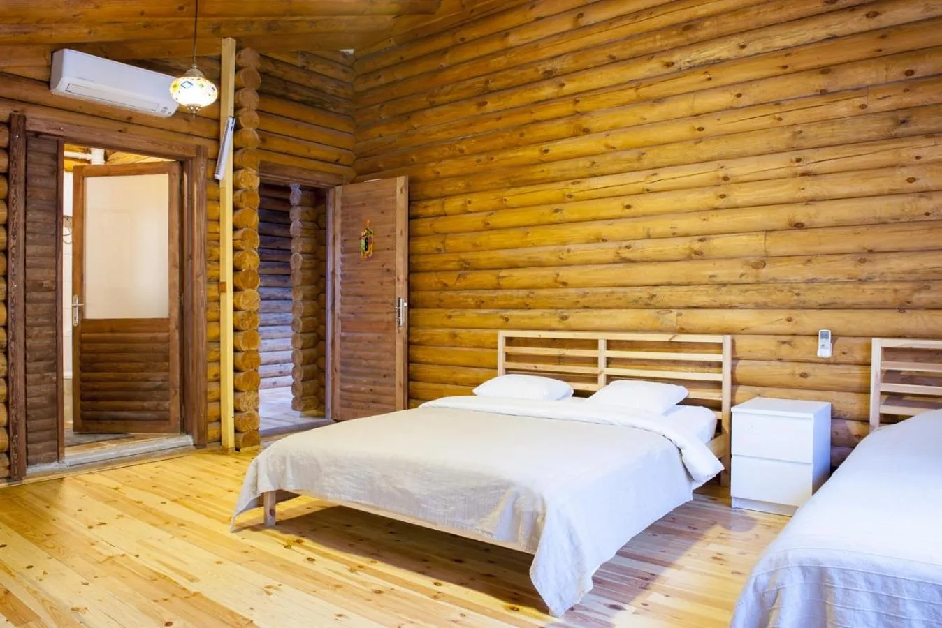 Bed in Iznik Askania