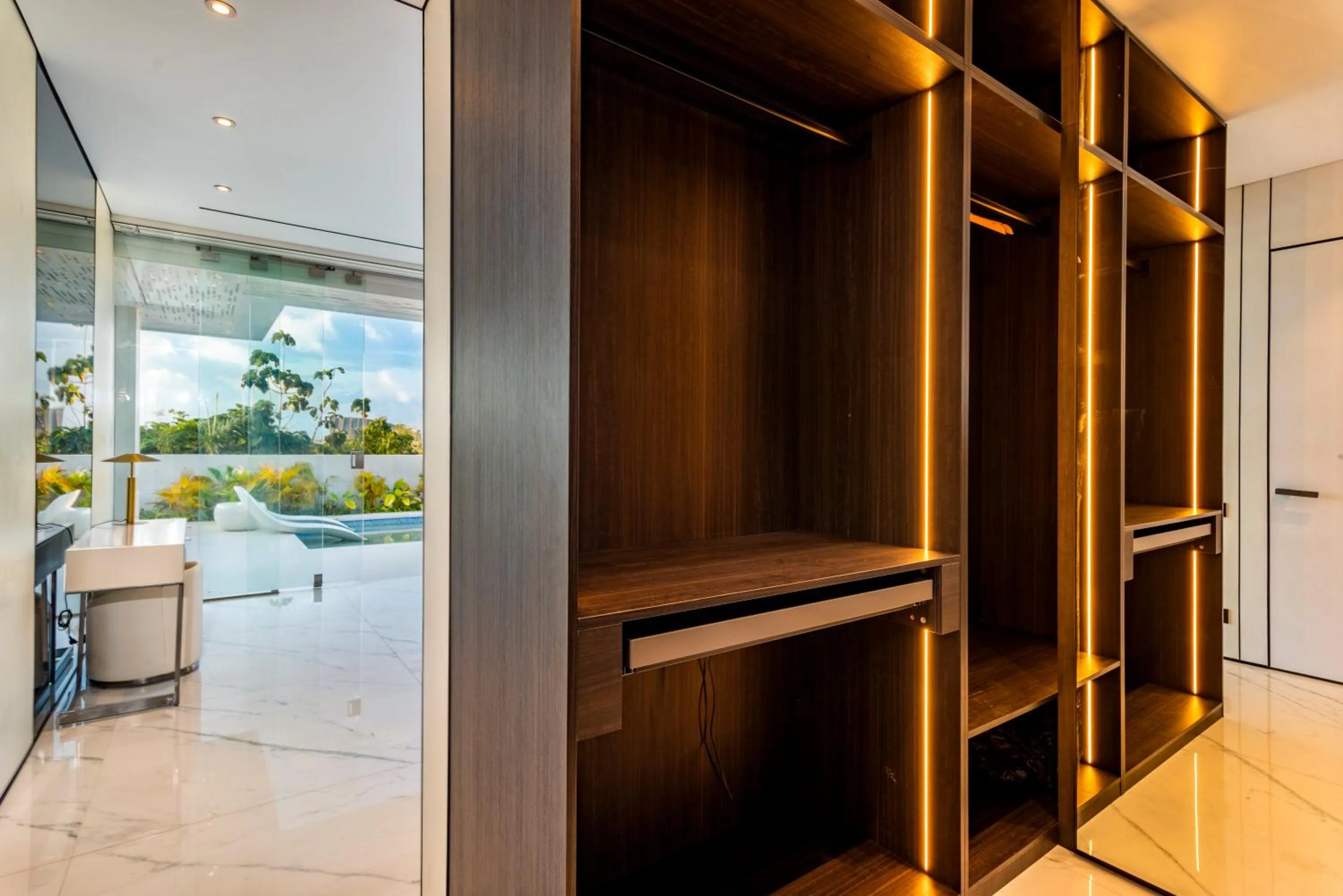 Kitchen or kitchenette in Sky Star Uluwatu