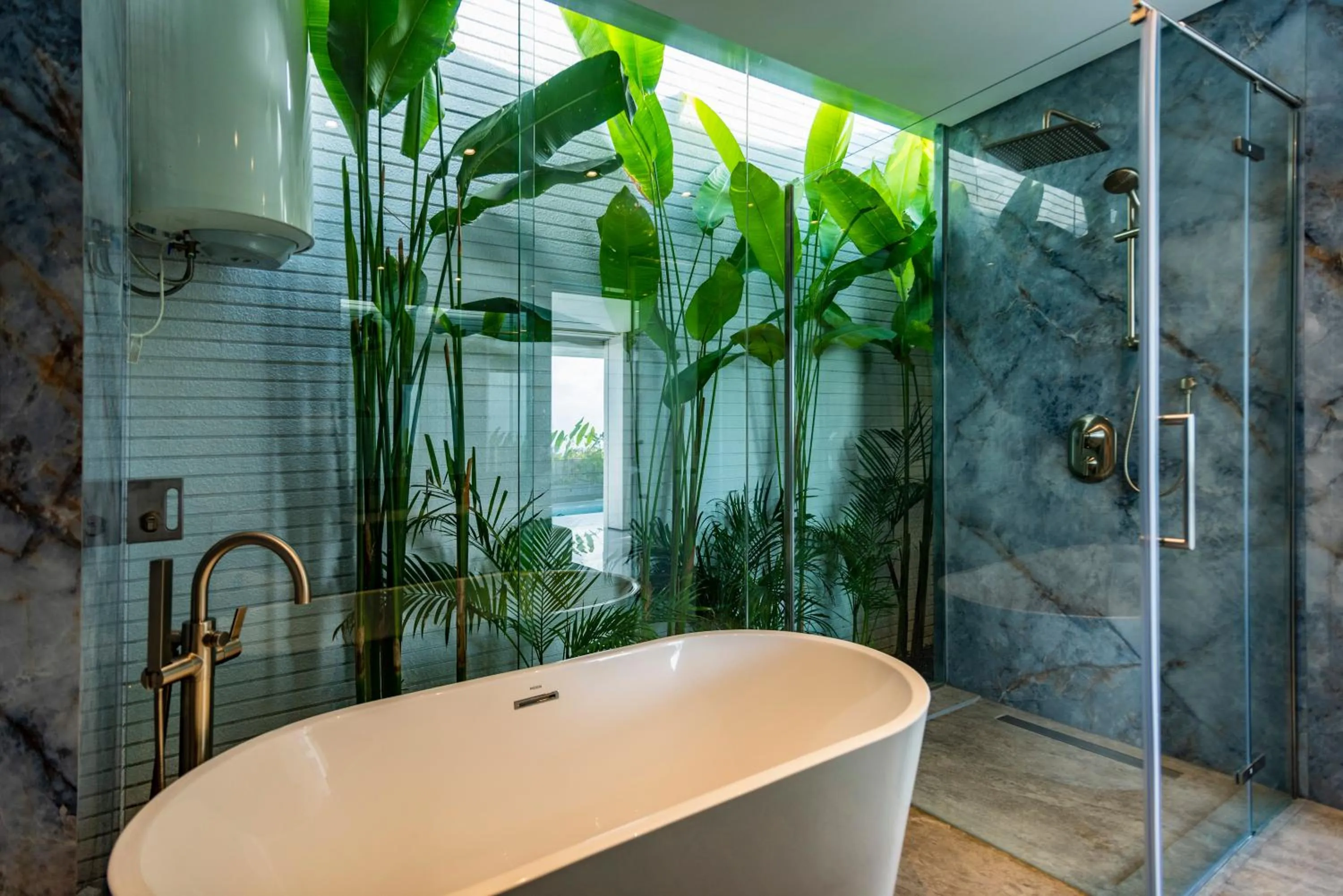 Shower in Sky Star Uluwatu