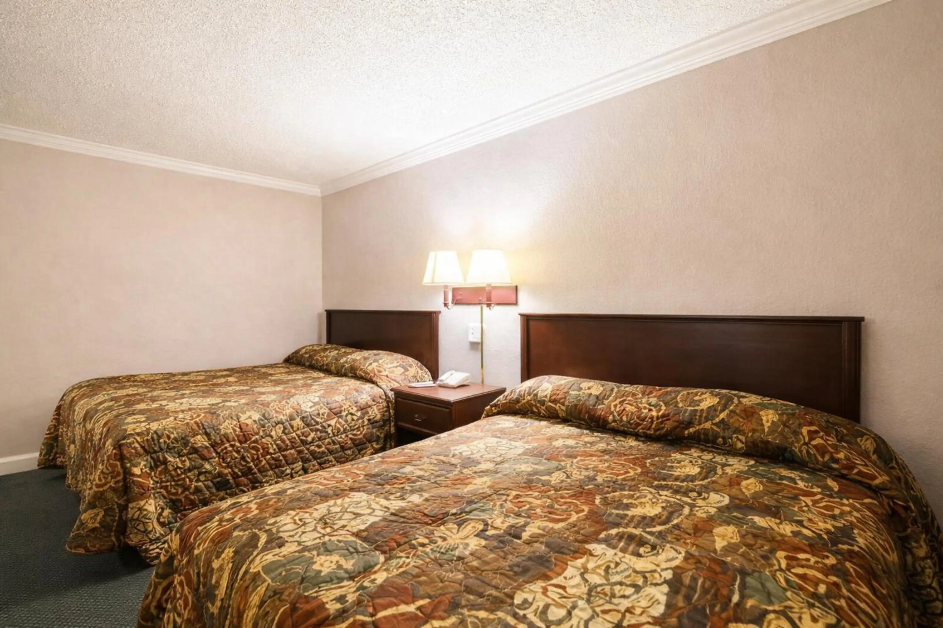 Bedroom, Bed in Hotel O Haven Inn Huntsville AL US 72