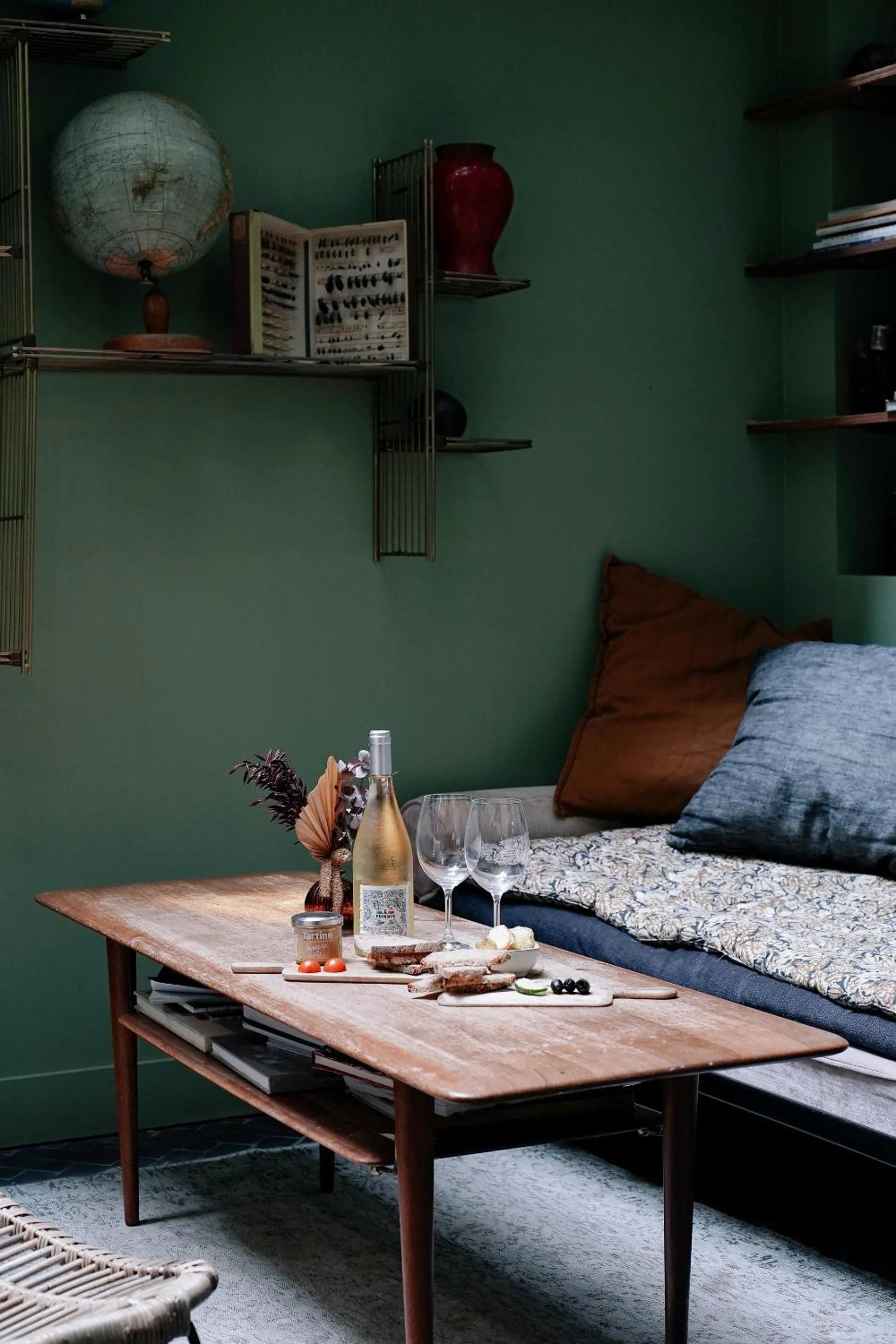 Seating area in COQ Hotel Paris