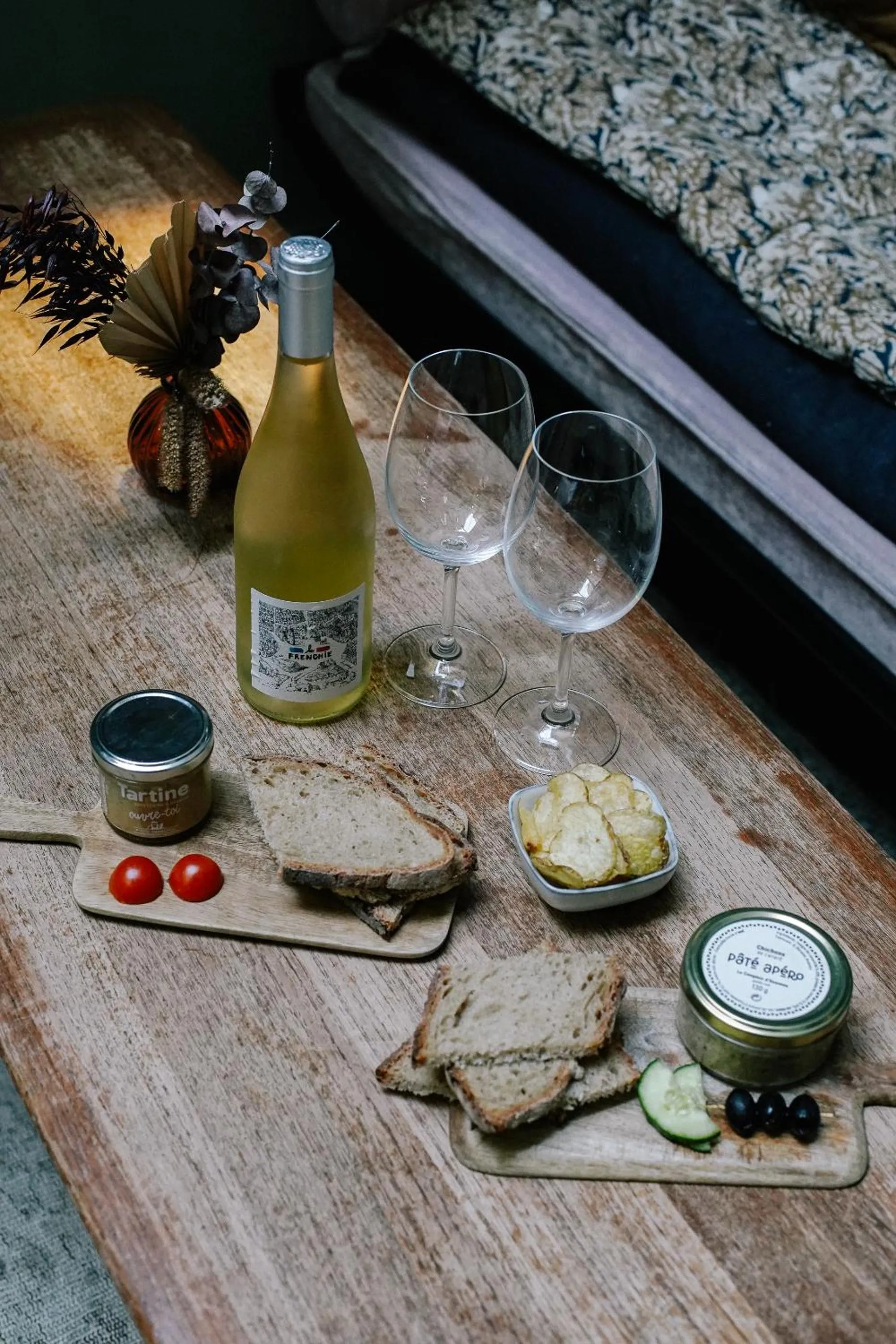 Restaurant/places to eat in COQ Hotel Paris