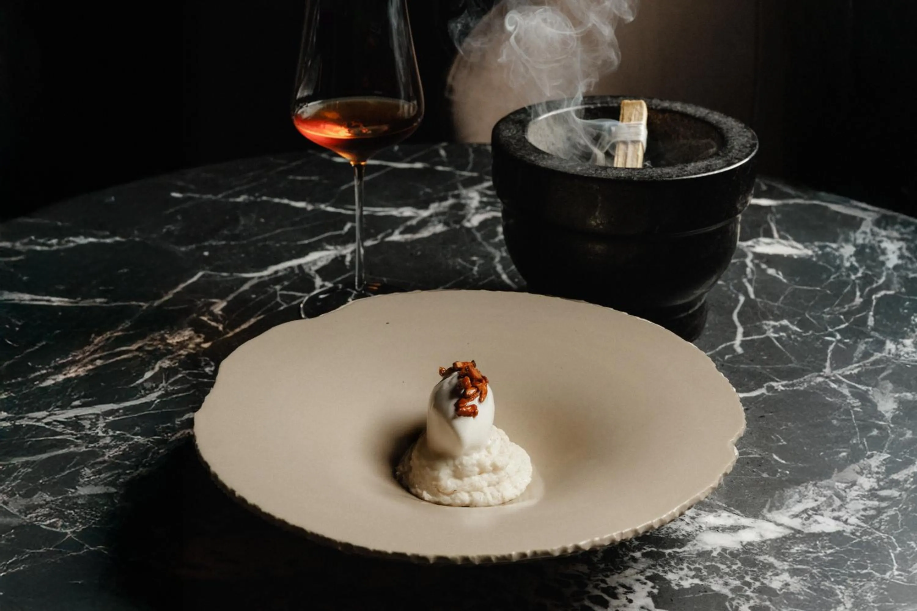 Food and drinks in MYTHIC SANA Downtown Suites