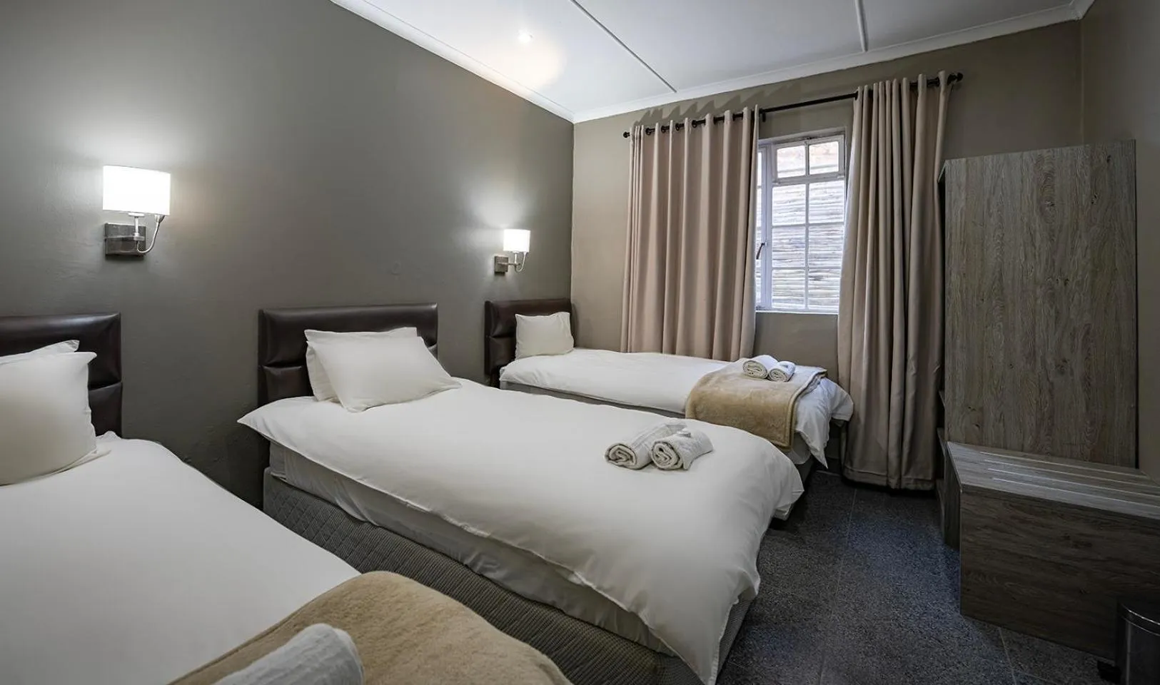 Family, Bed in Calvinia Hotel