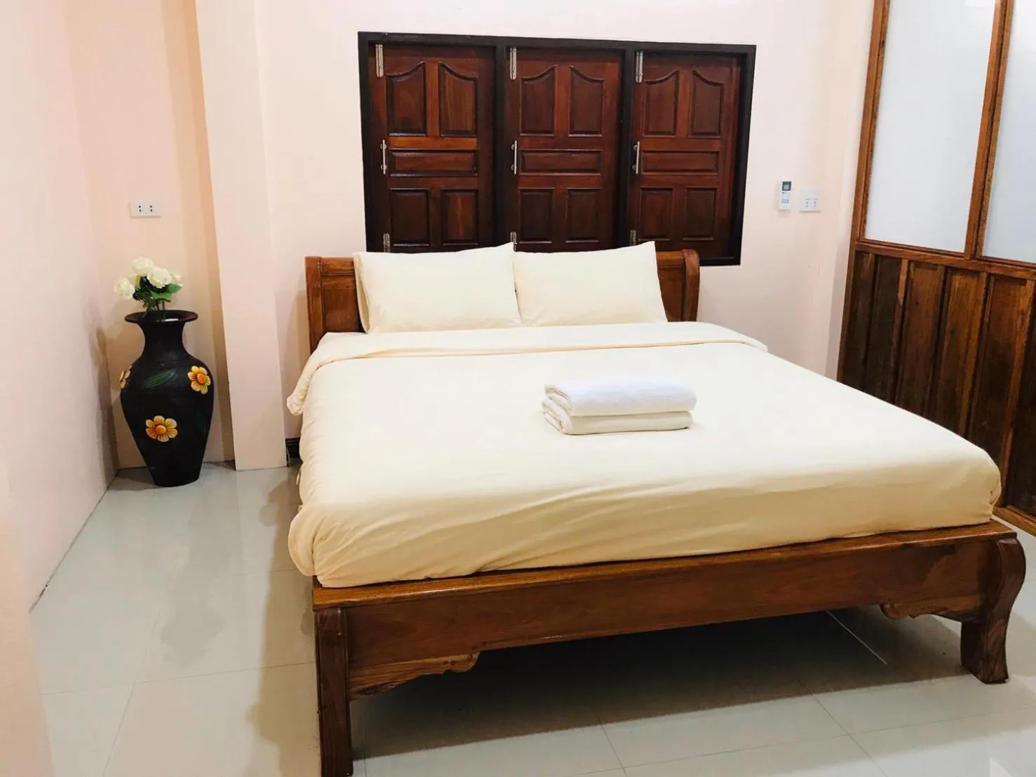Bed in Suan Luang Garden View