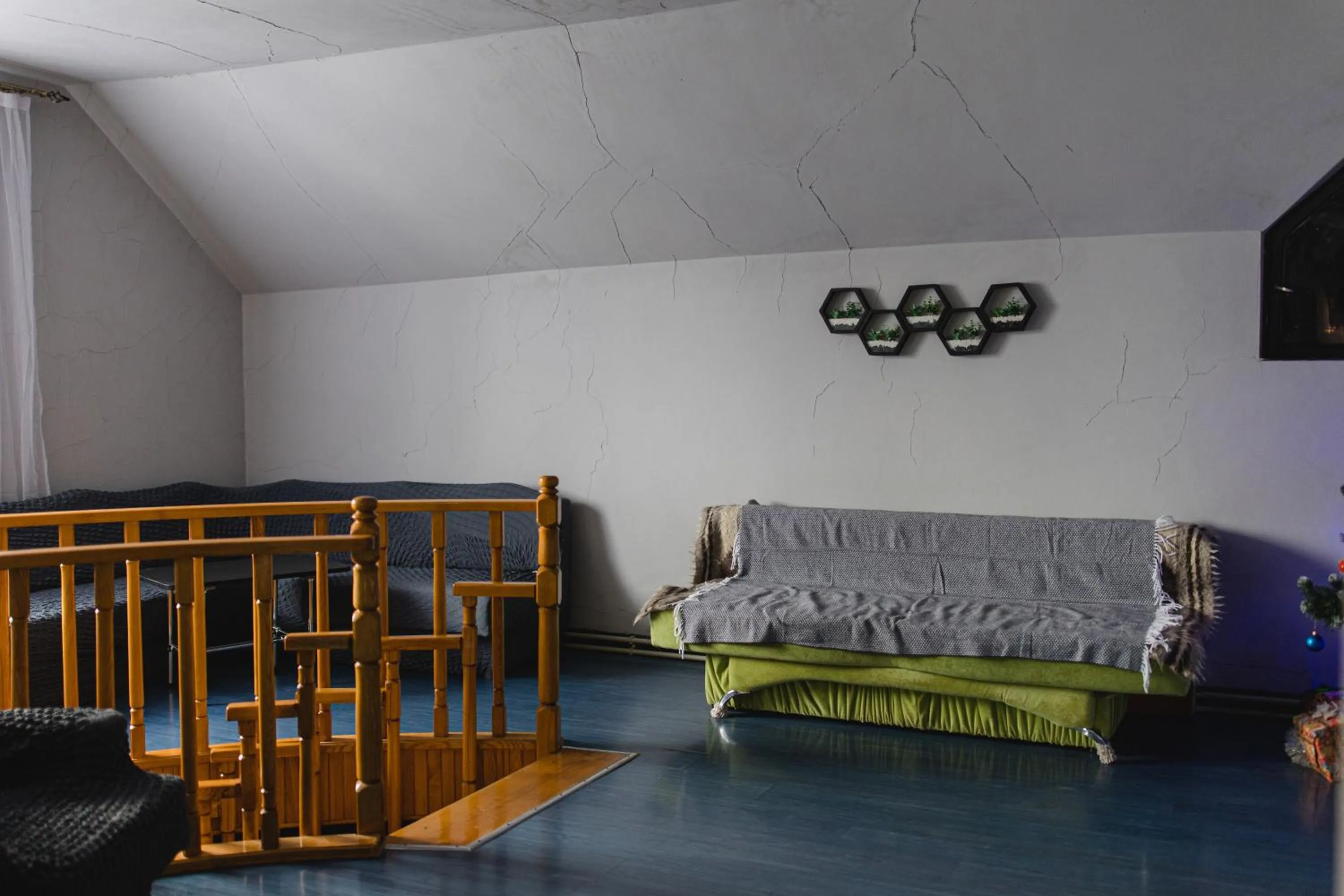 Bed in Kolyba Opryshkiv