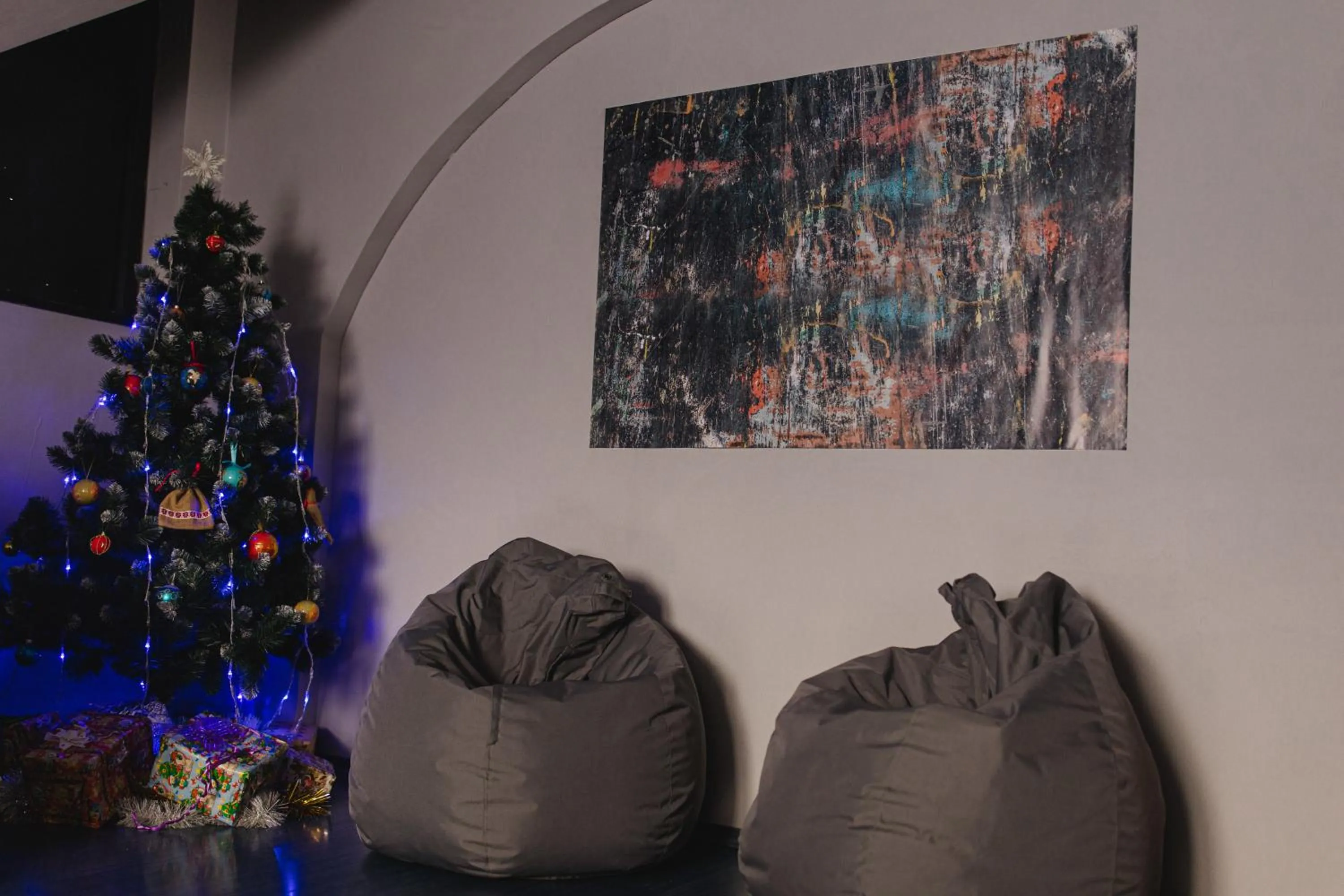 Living room in Kolyba Opryshkiv