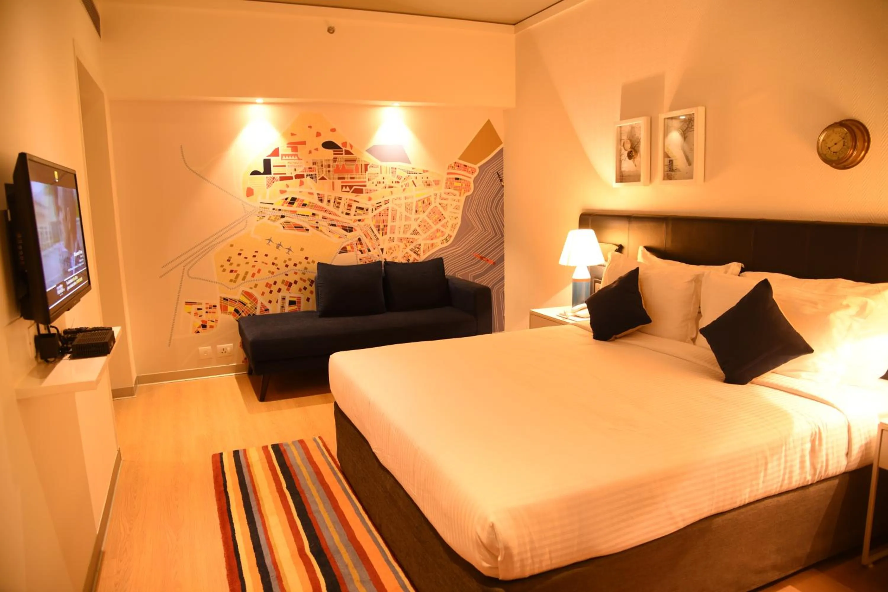 Bedroom, Bed in The Port Hotel