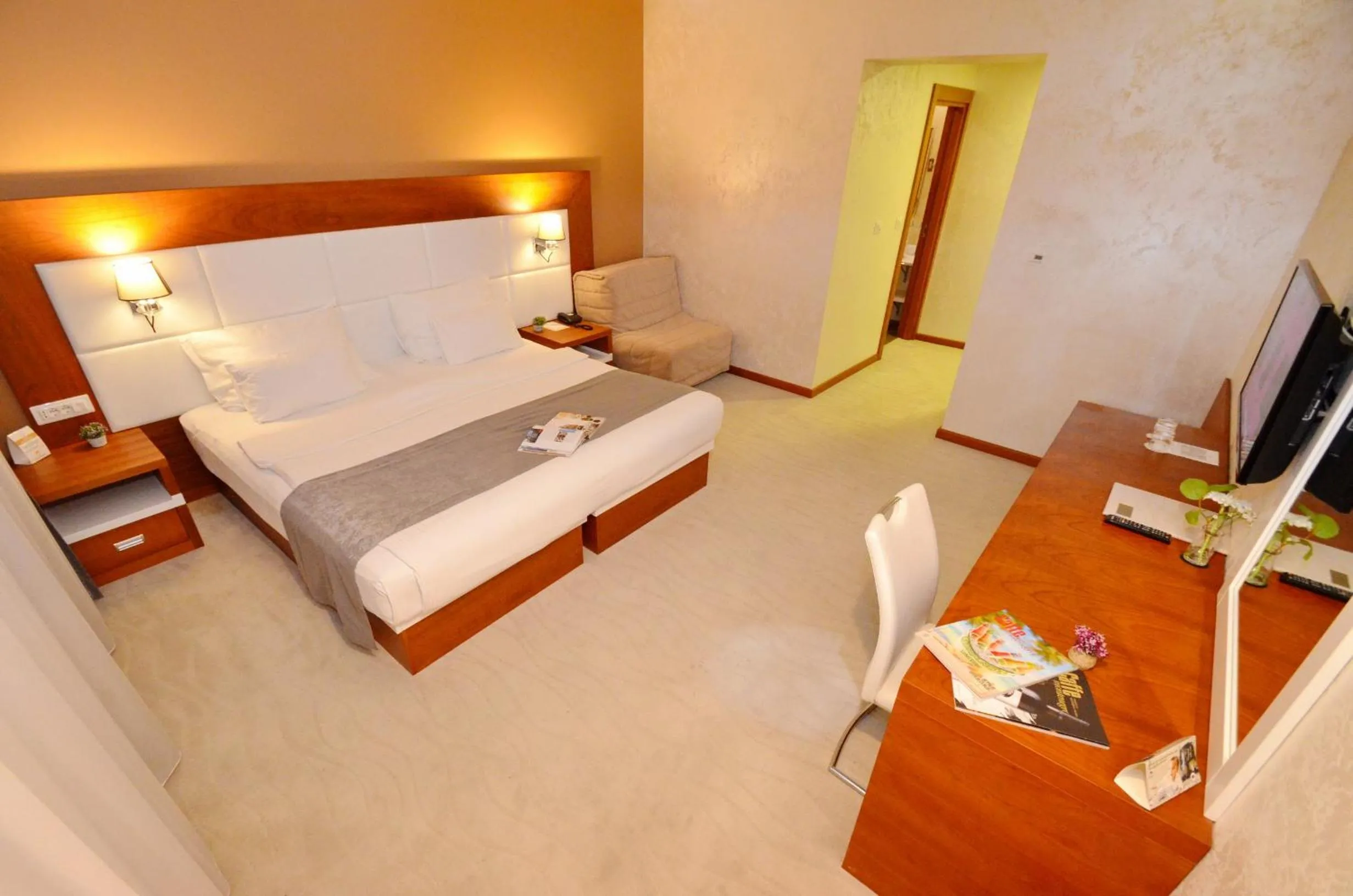 Bed in Hotel Porto In